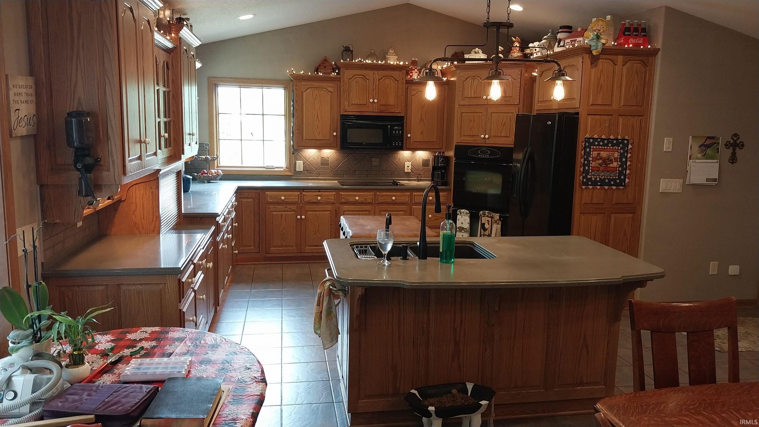 Photo 5 of 3221 W 700 S Road