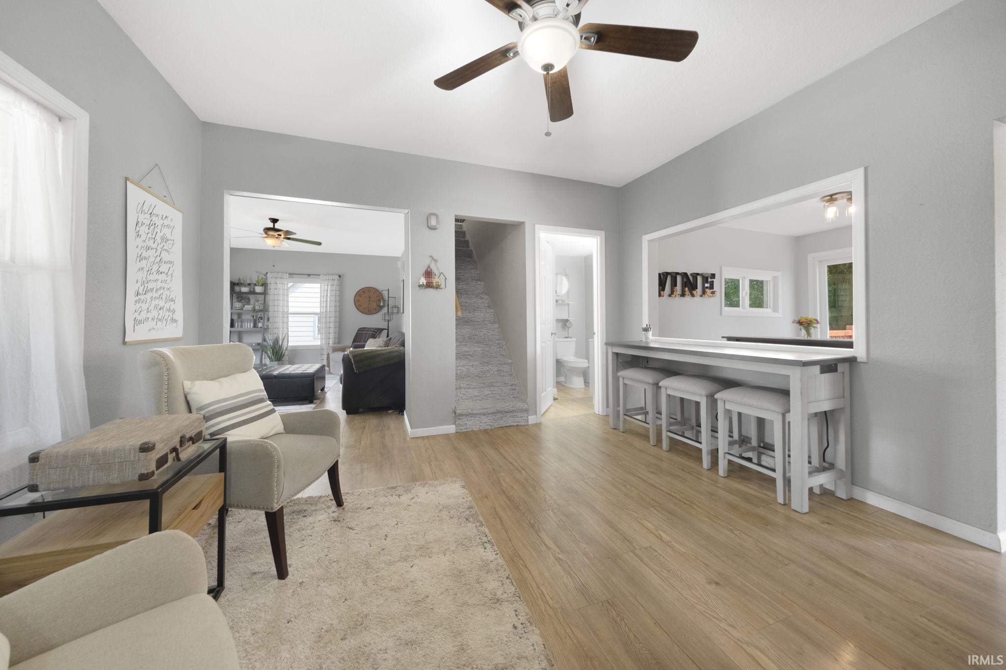Photo 2 of 303 W Walnut Street
