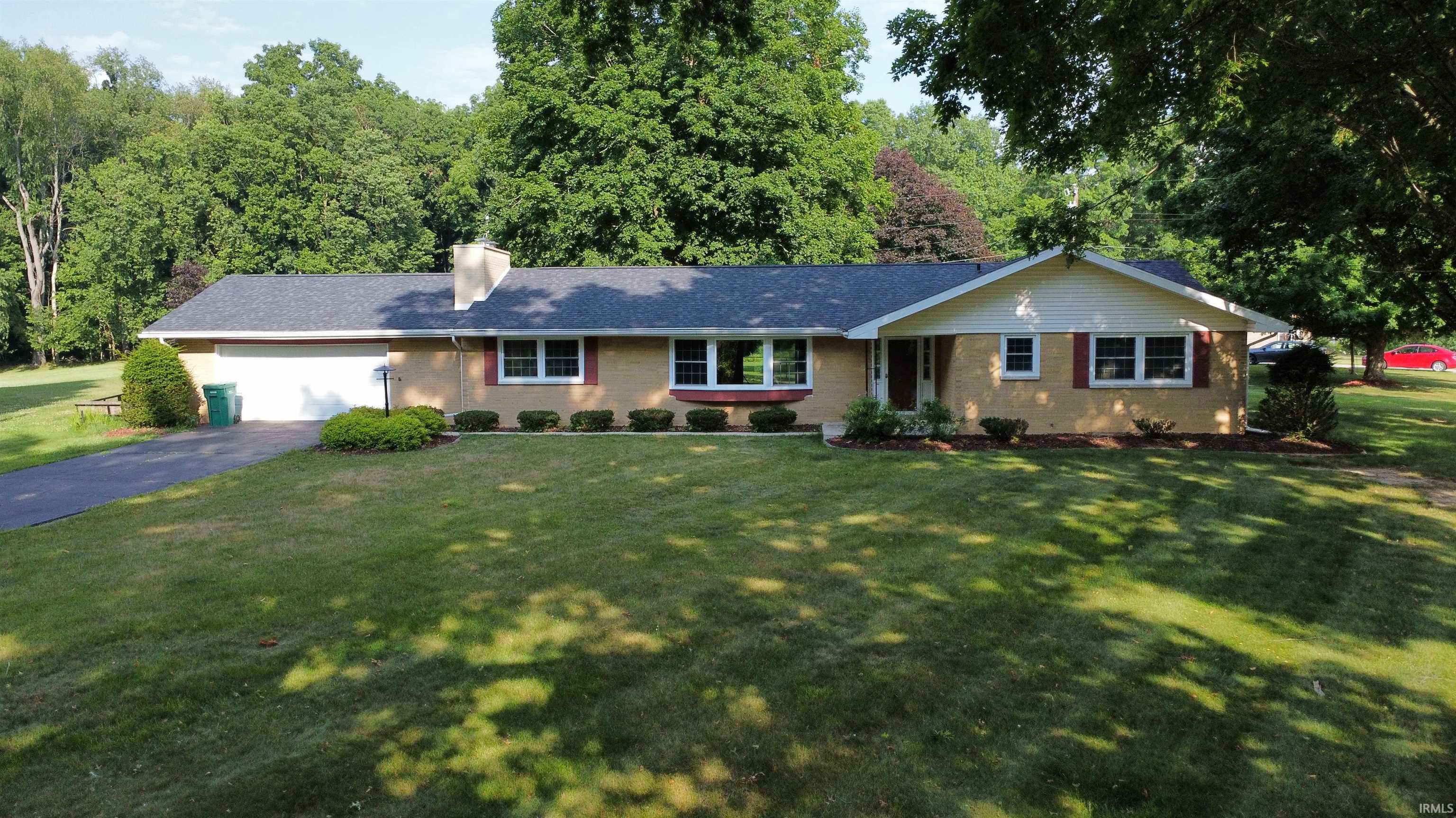 Homes for sale in Logansport, IN | 700 N Woodside Dr, Logansport, IN 46947 | MLS# 202528056