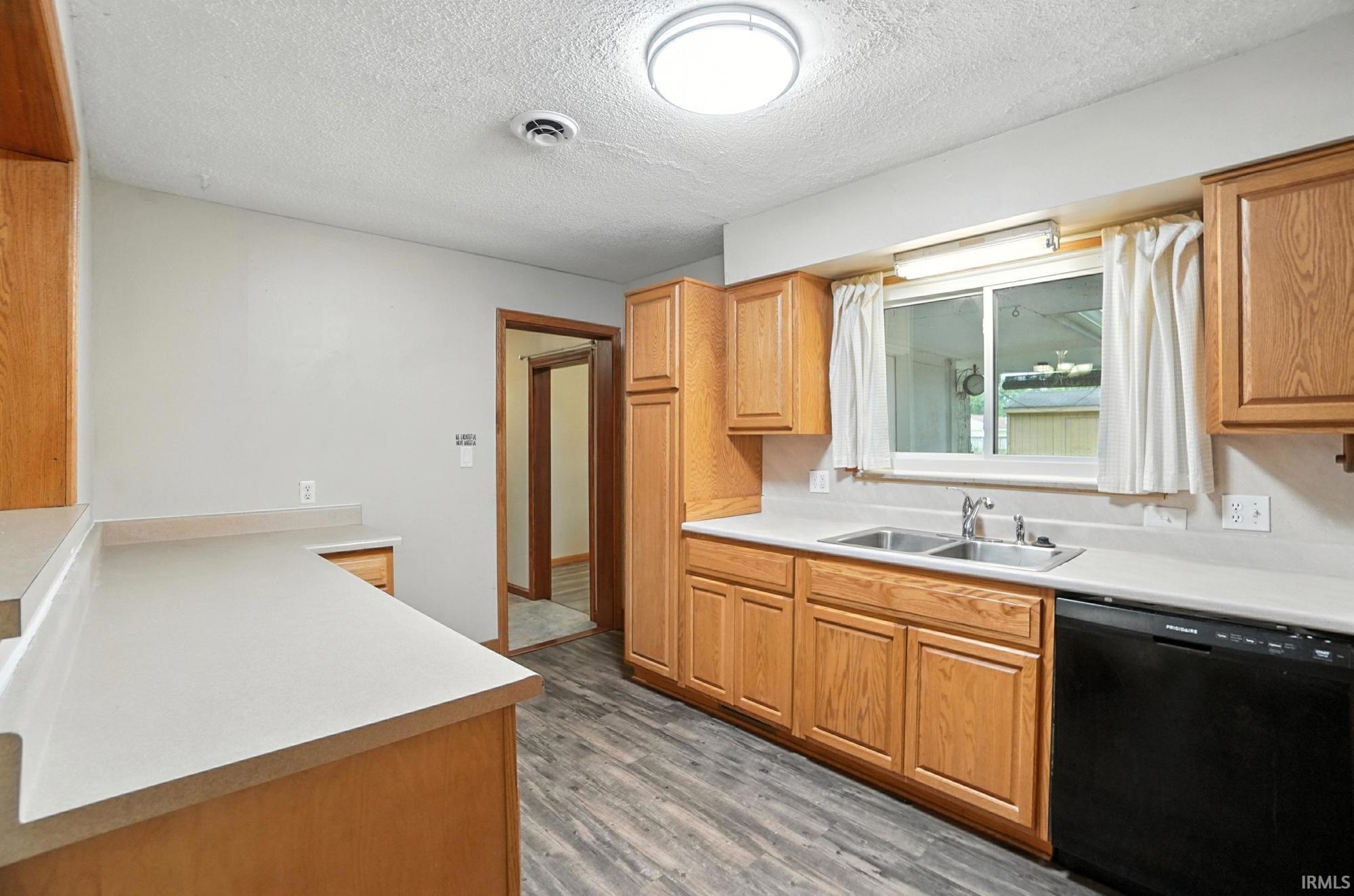 Photo 11 of 4837 Dwight Drive