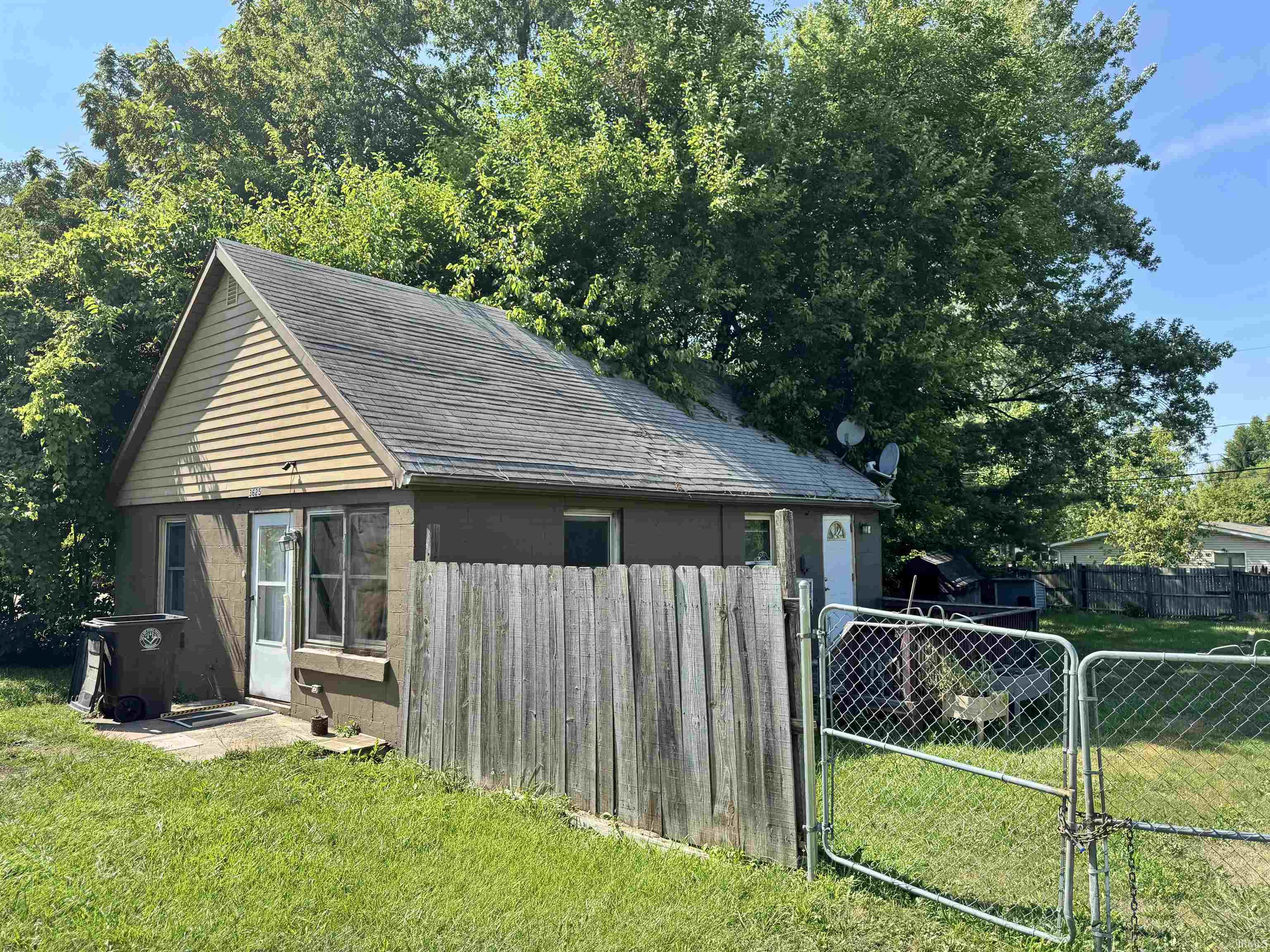 Photo 1 of 3625 Clermont Avenue