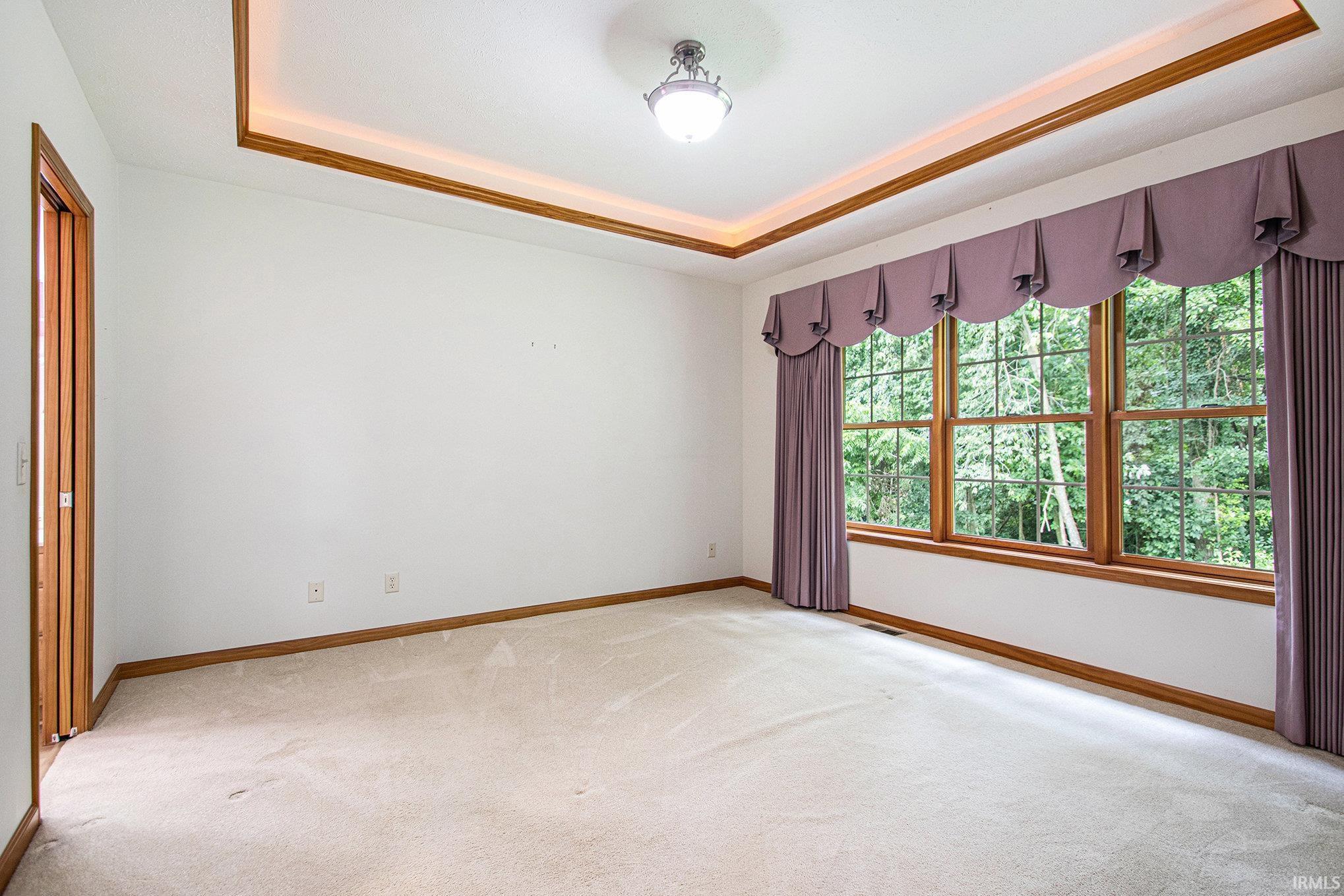Photo 12 of 209 River Park Drive