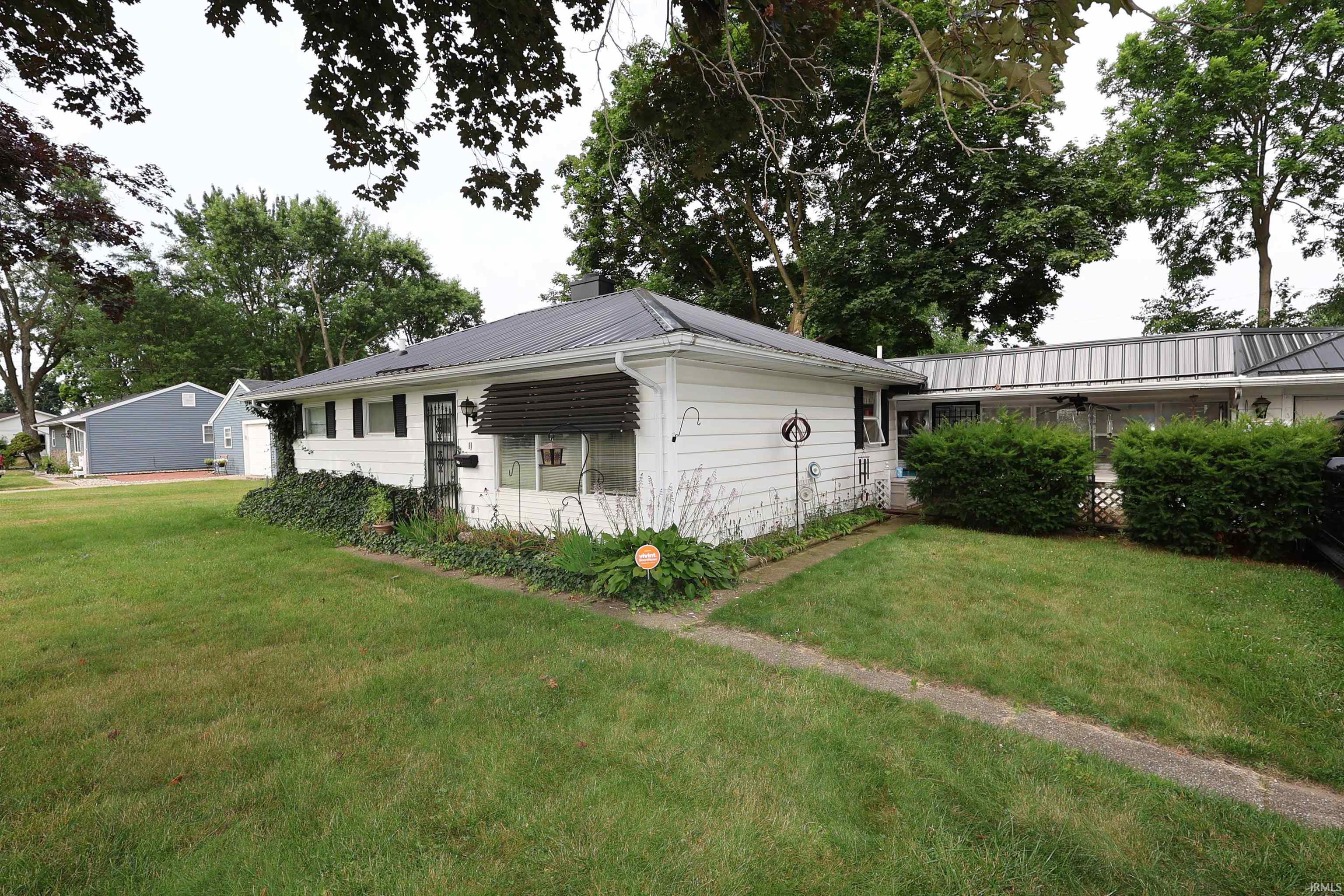 Homes for sale in Elkhart, IN | 2219 Roys Ave, Elkhart, IN 46516 | MLS# 202528277