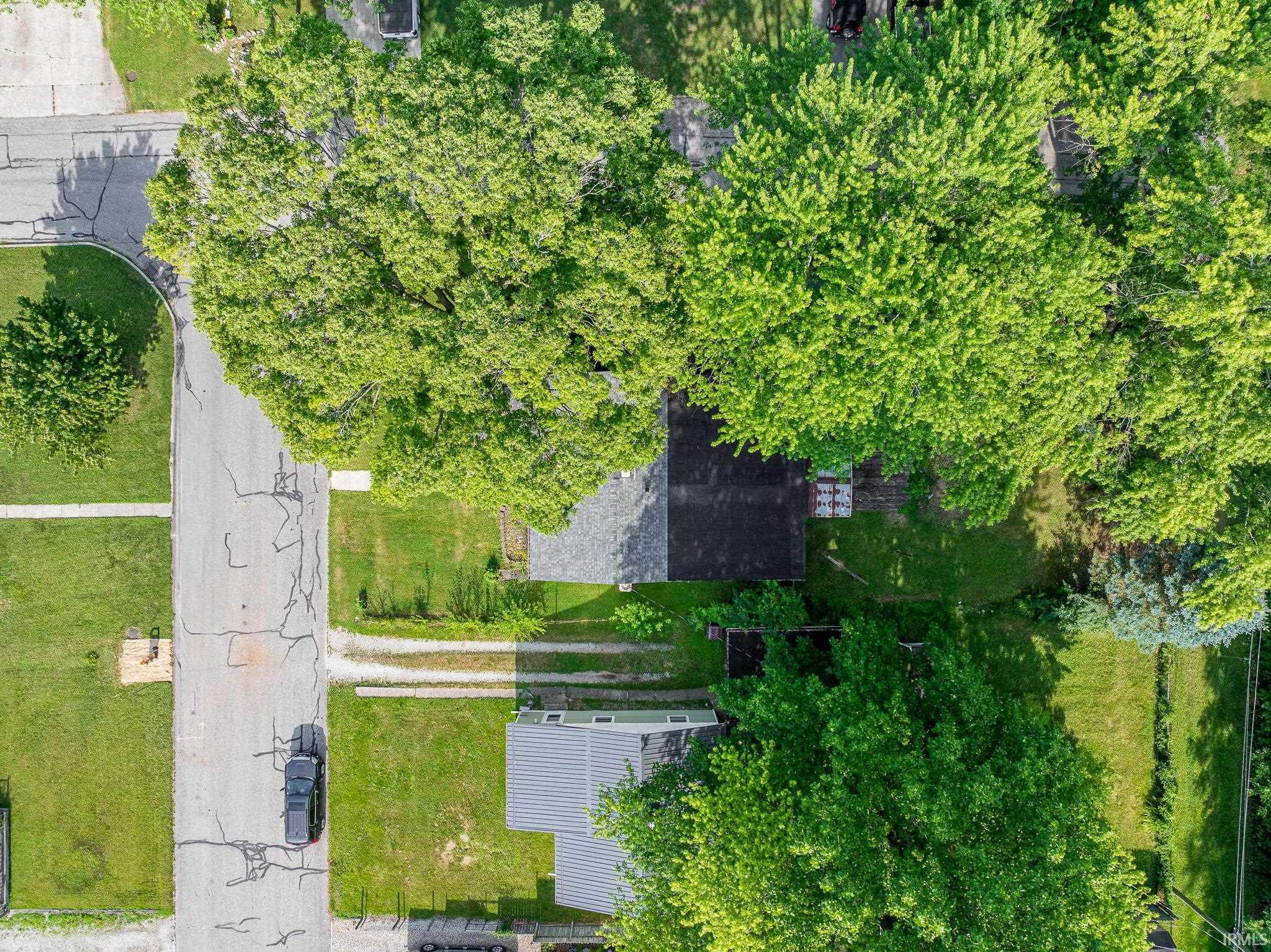 Photo 5 of 607 BERKLEY DR Drive
