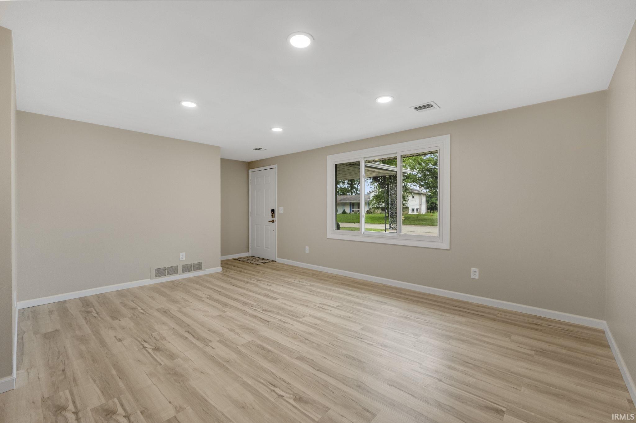 Photo 3 of 6228 Birchdale Drive