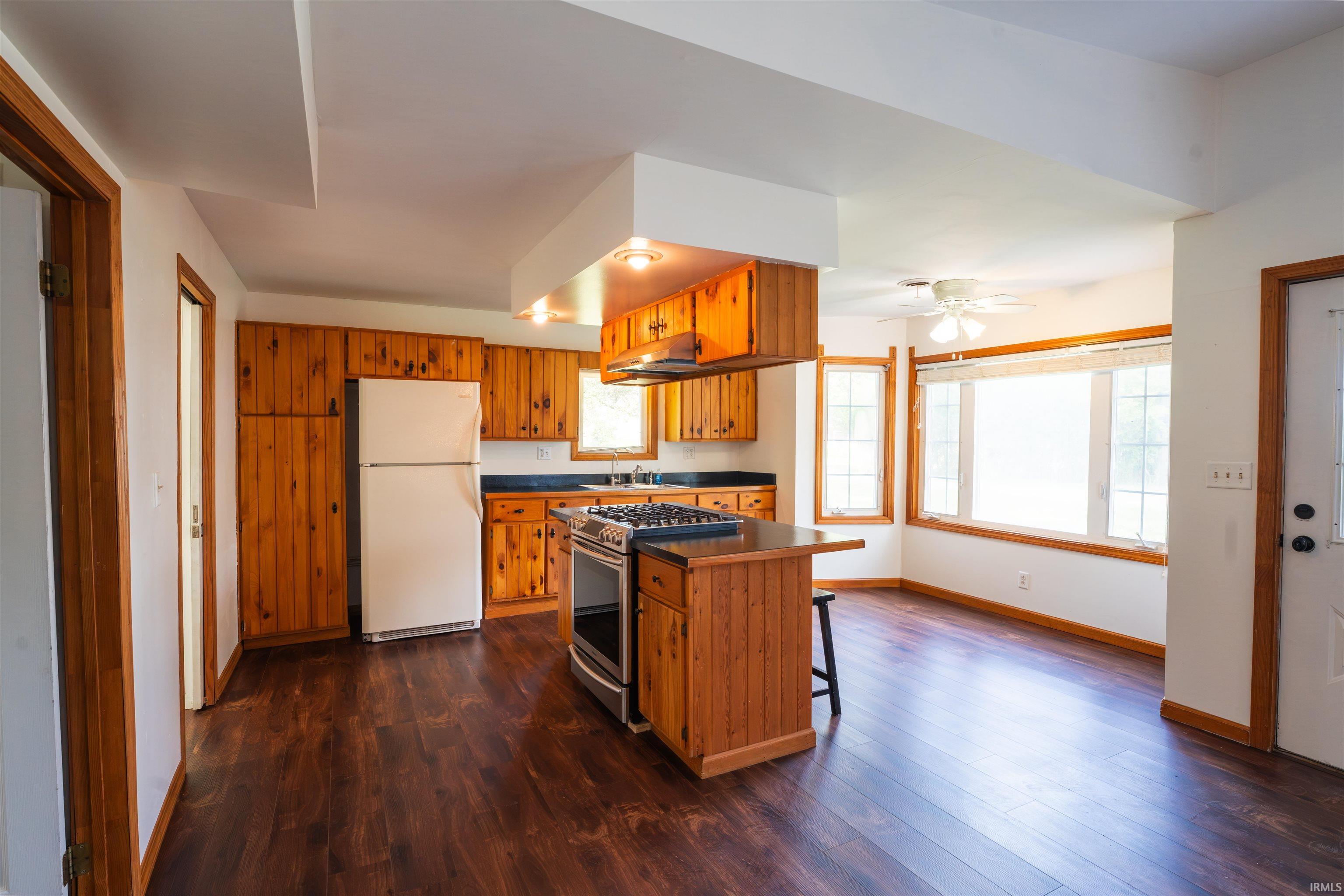 Photo 5 of 1770 W 570 North