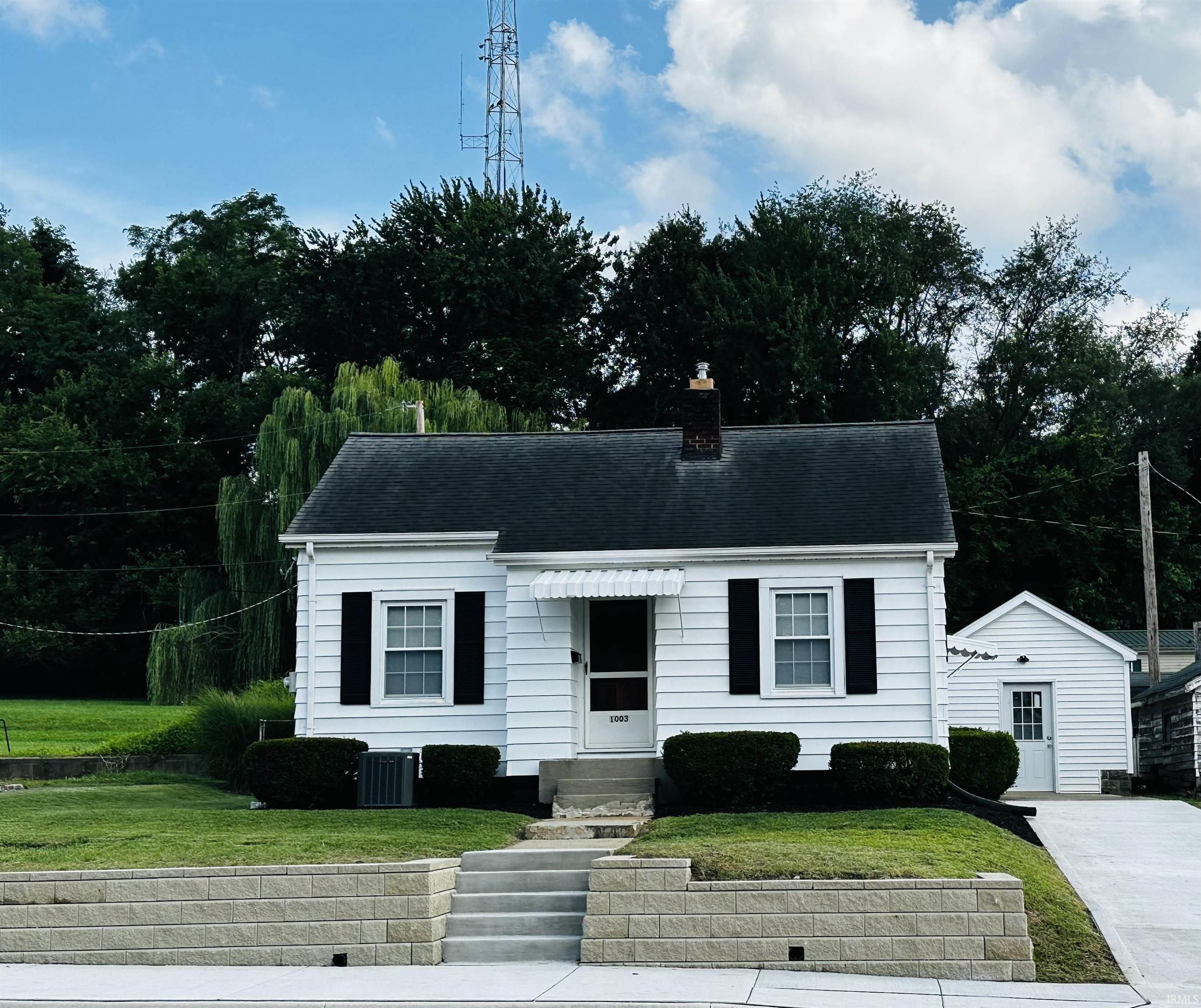 Homes for sale in Washington, IN | 1003 E National Hwy, Washington, IN 47501 | MLS# 202528334