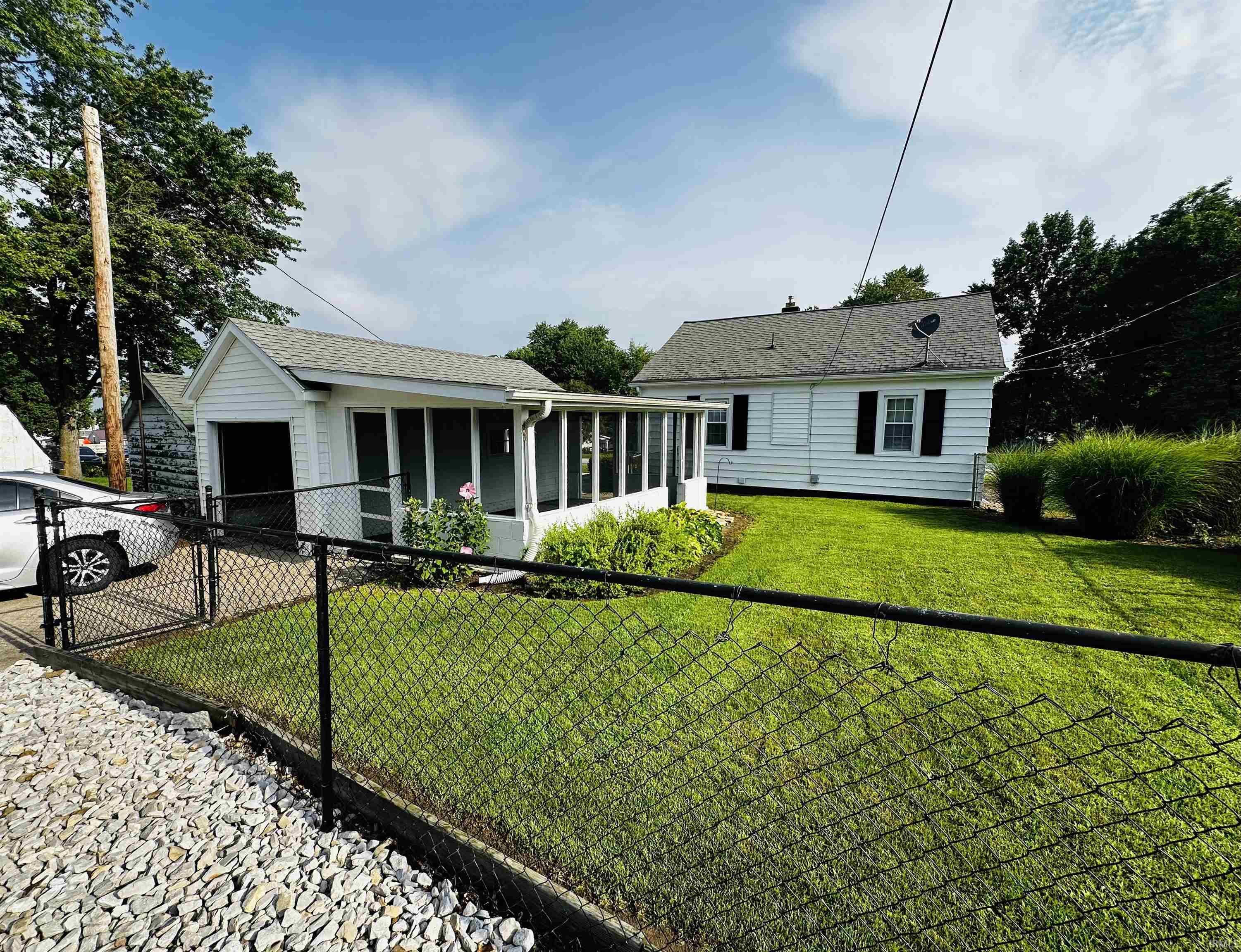 Homes for sale in Washington, IN | 1003 E National Hwy, Washington, IN 47501 | MLS# 202528334