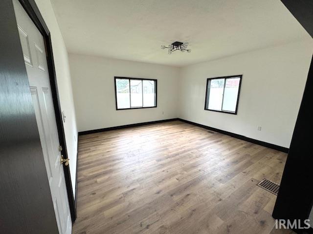 Homes for sale in Clinton, IN | 734 S 6th St, Clinton, IN 47842 | MLS# 202528363