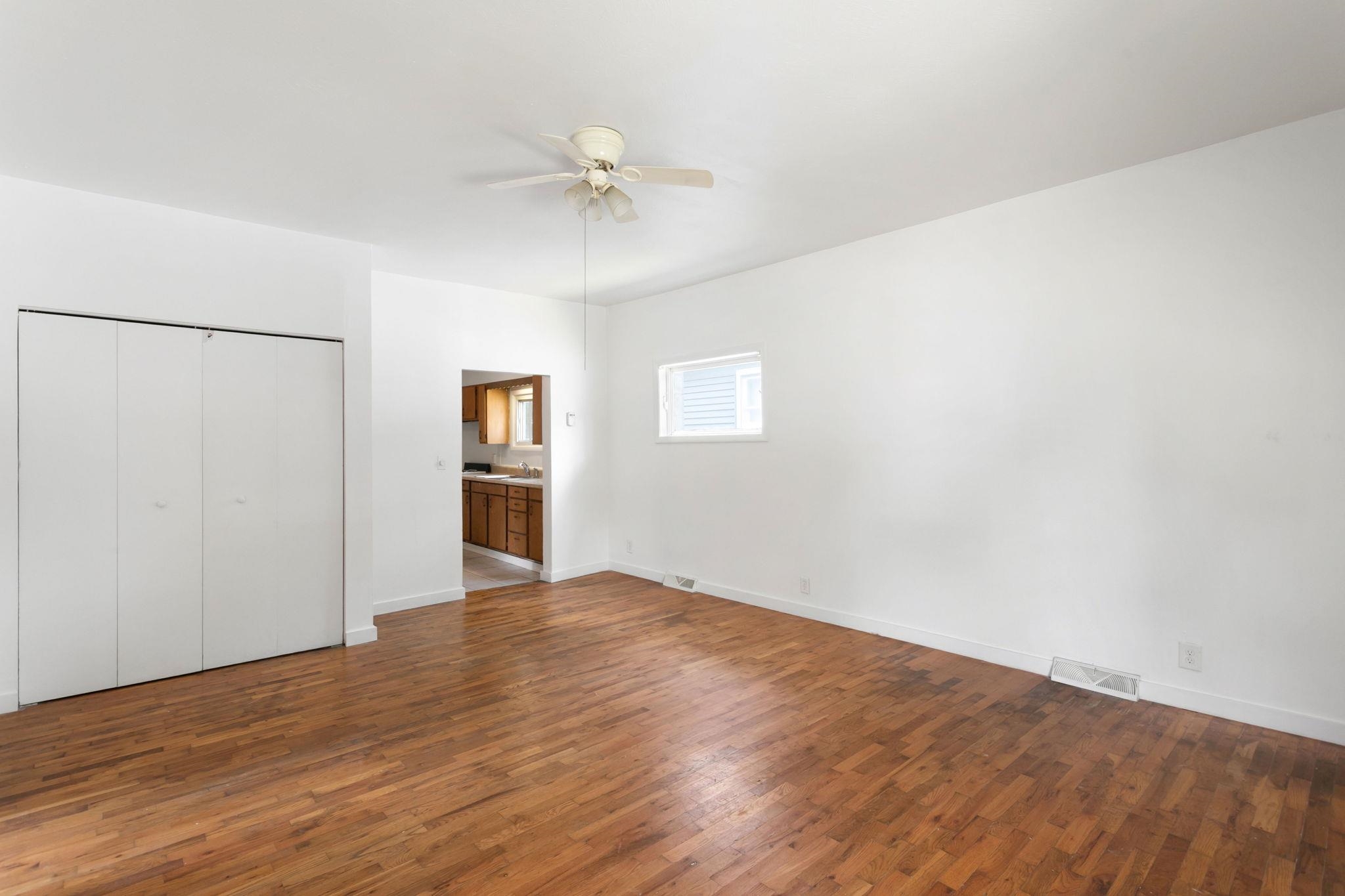 Photo 4 of 413 N 8Th Street