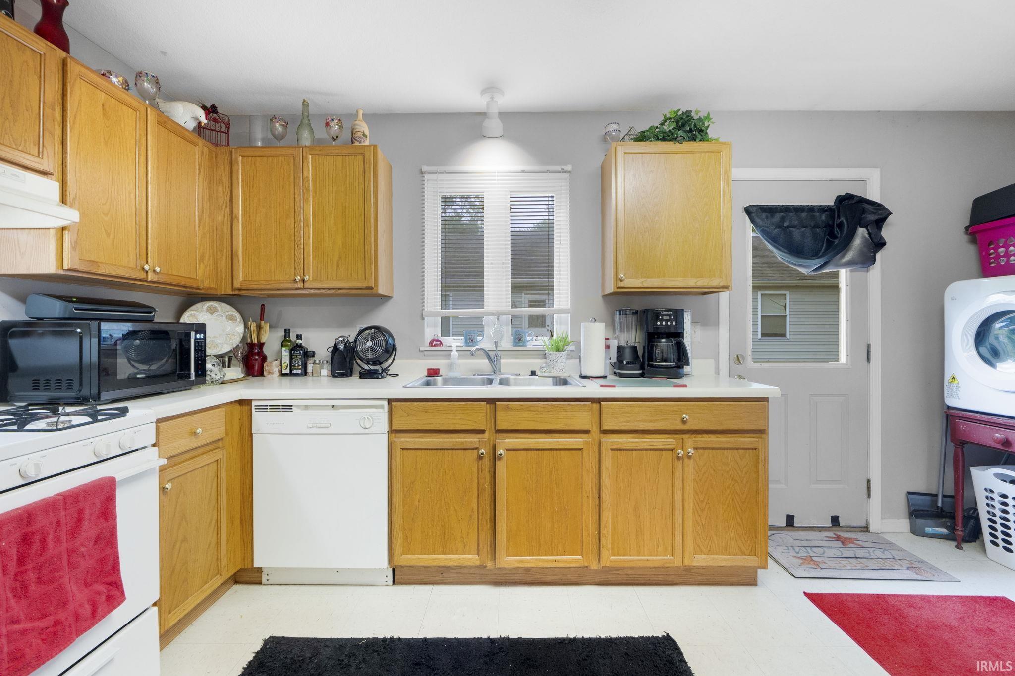 Photo 10 of 204 N Randolph St