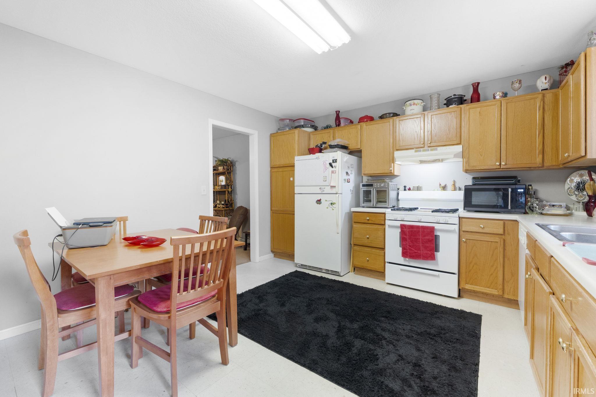 Photo 13 of 204 N Randolph St