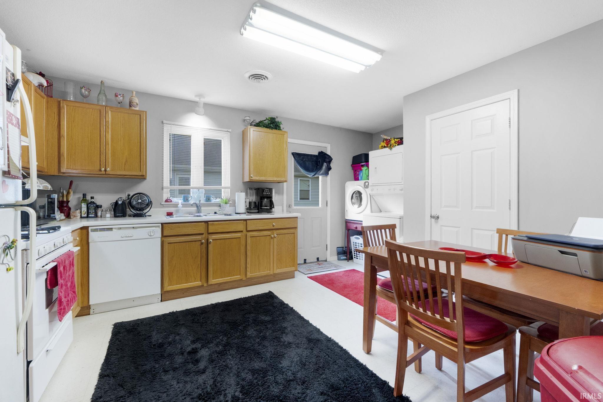 Photo 16 of 204 N Randolph St