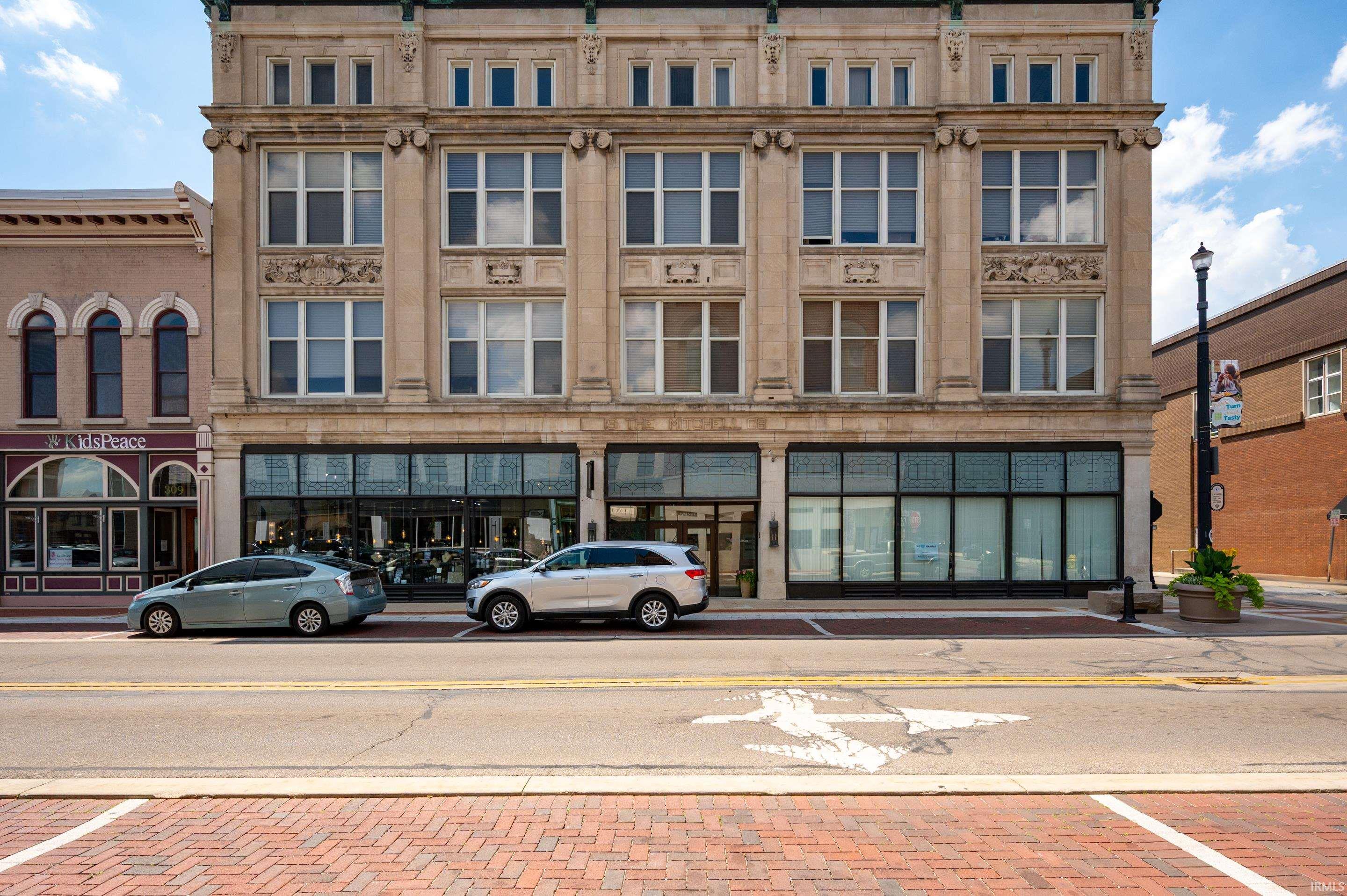 Homes for sale in Muncie, IN | 301 S Walnut St #308, Muncie, IN 47305 | MLS# 202528405