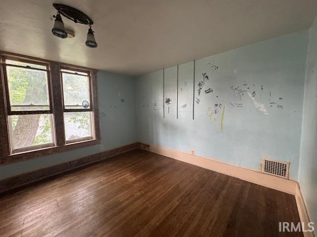 Photo 16 of 211 Dole Street