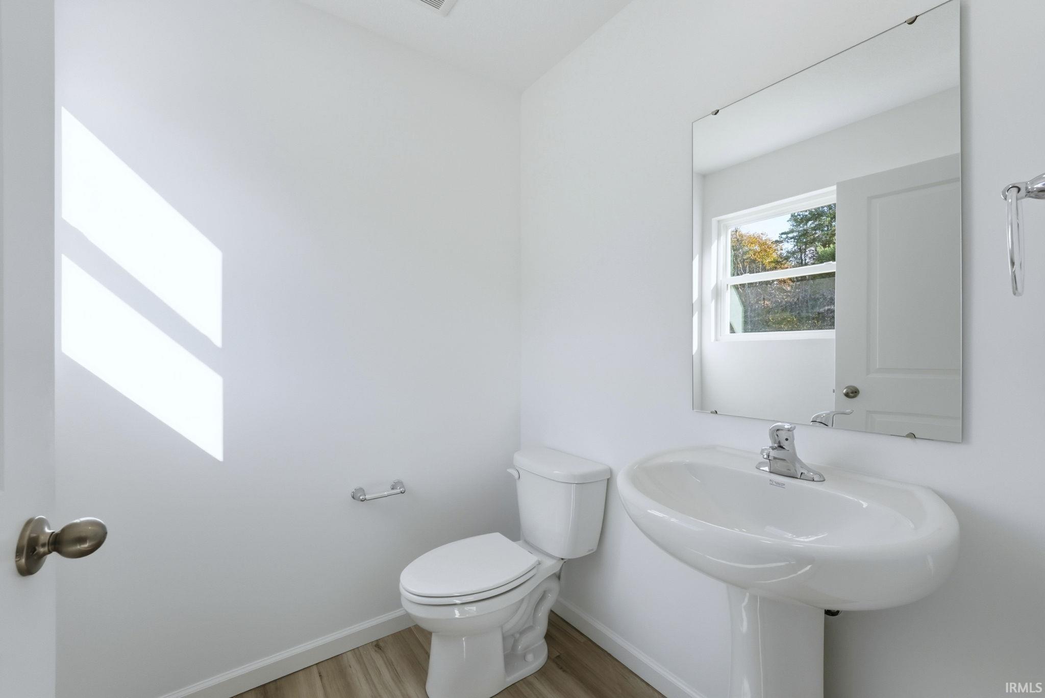 Photo 10 of 5040 Beechmont Lane