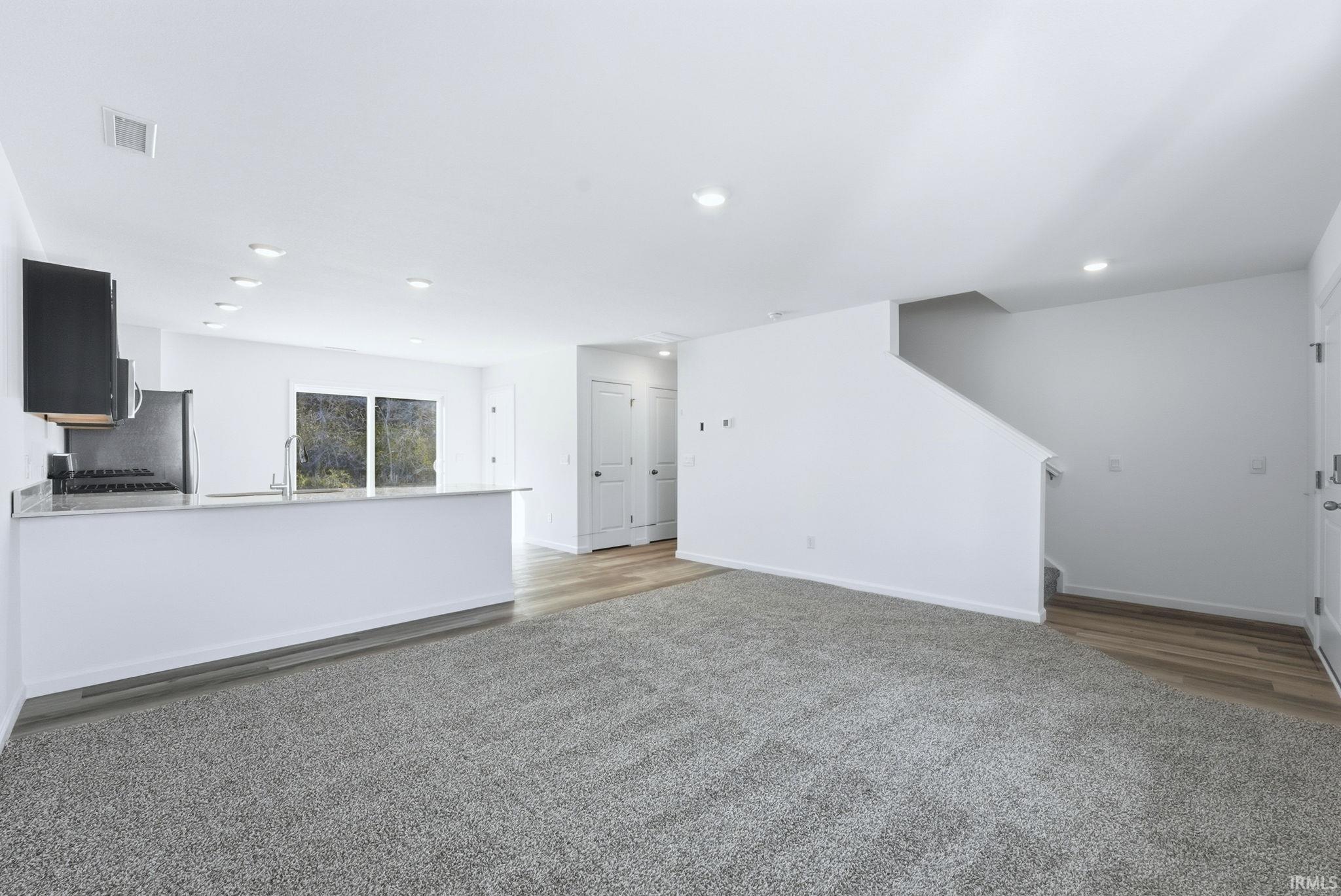 Photo 11 of 5040 Beechmont Lane