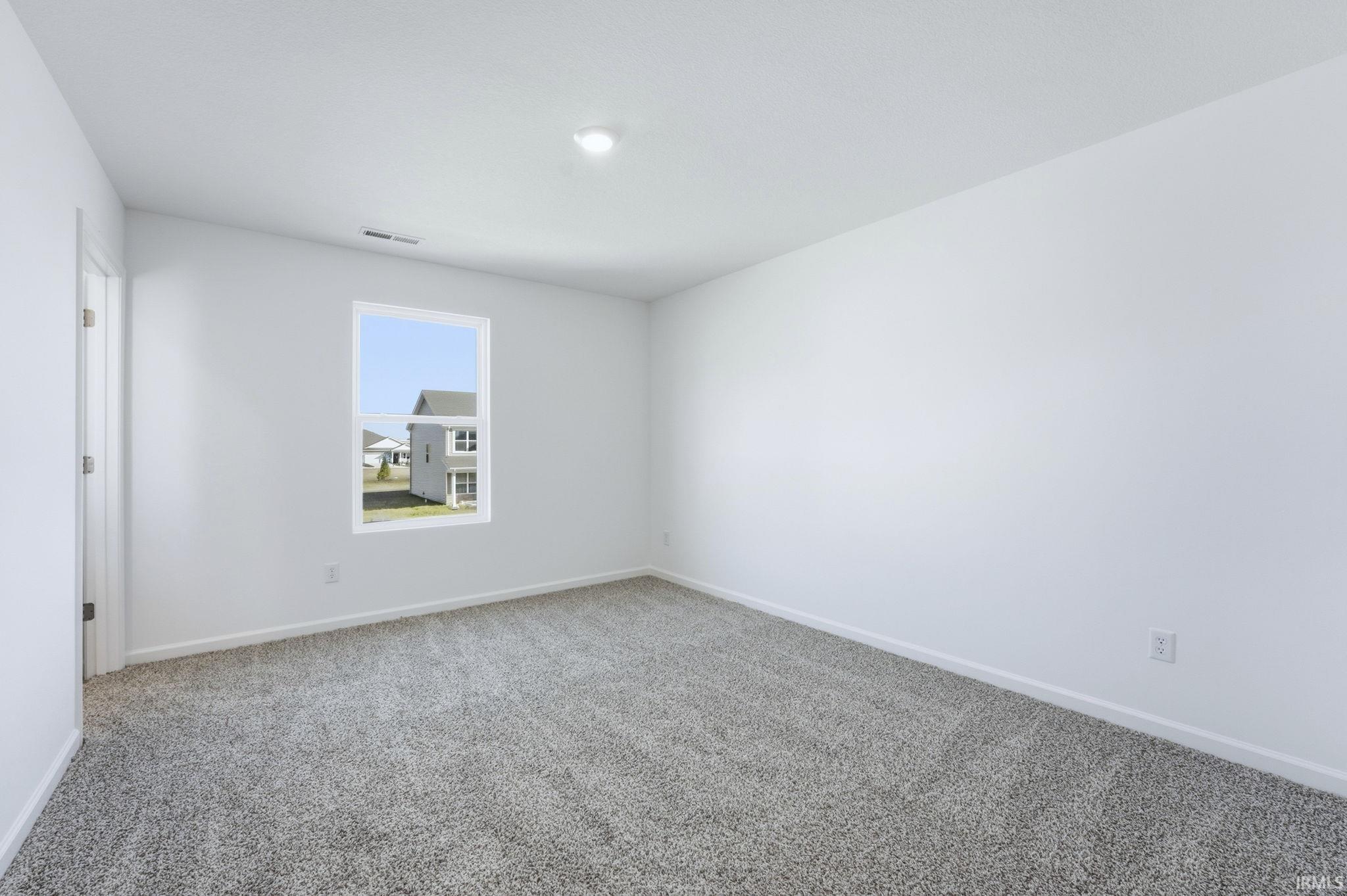 Photo 13 of 5040 Beechmont Lane