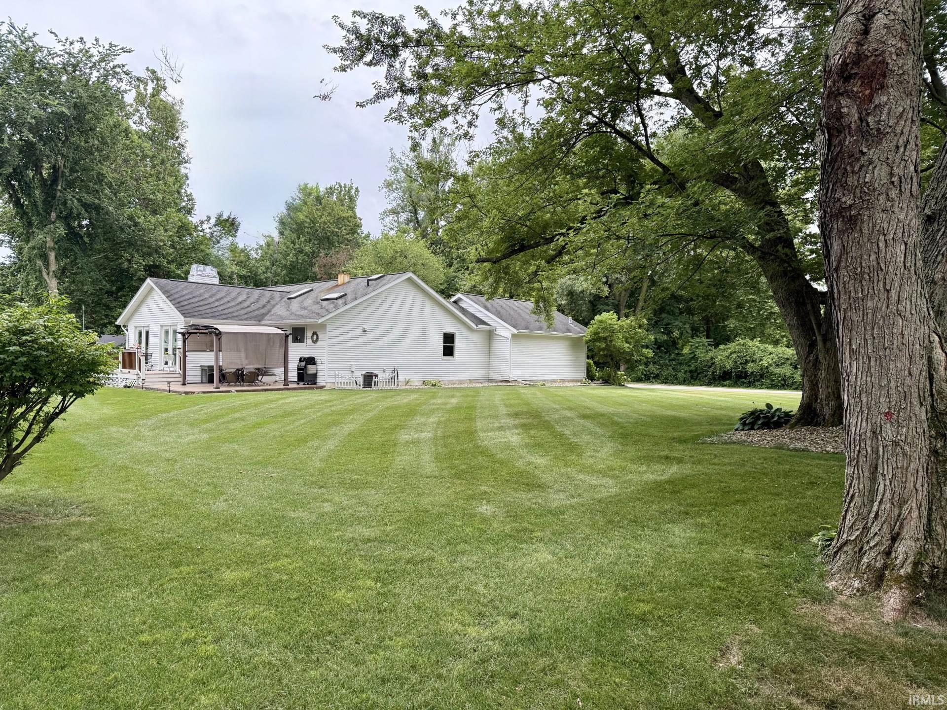 Photo 2 of 1708 N Bay Drive