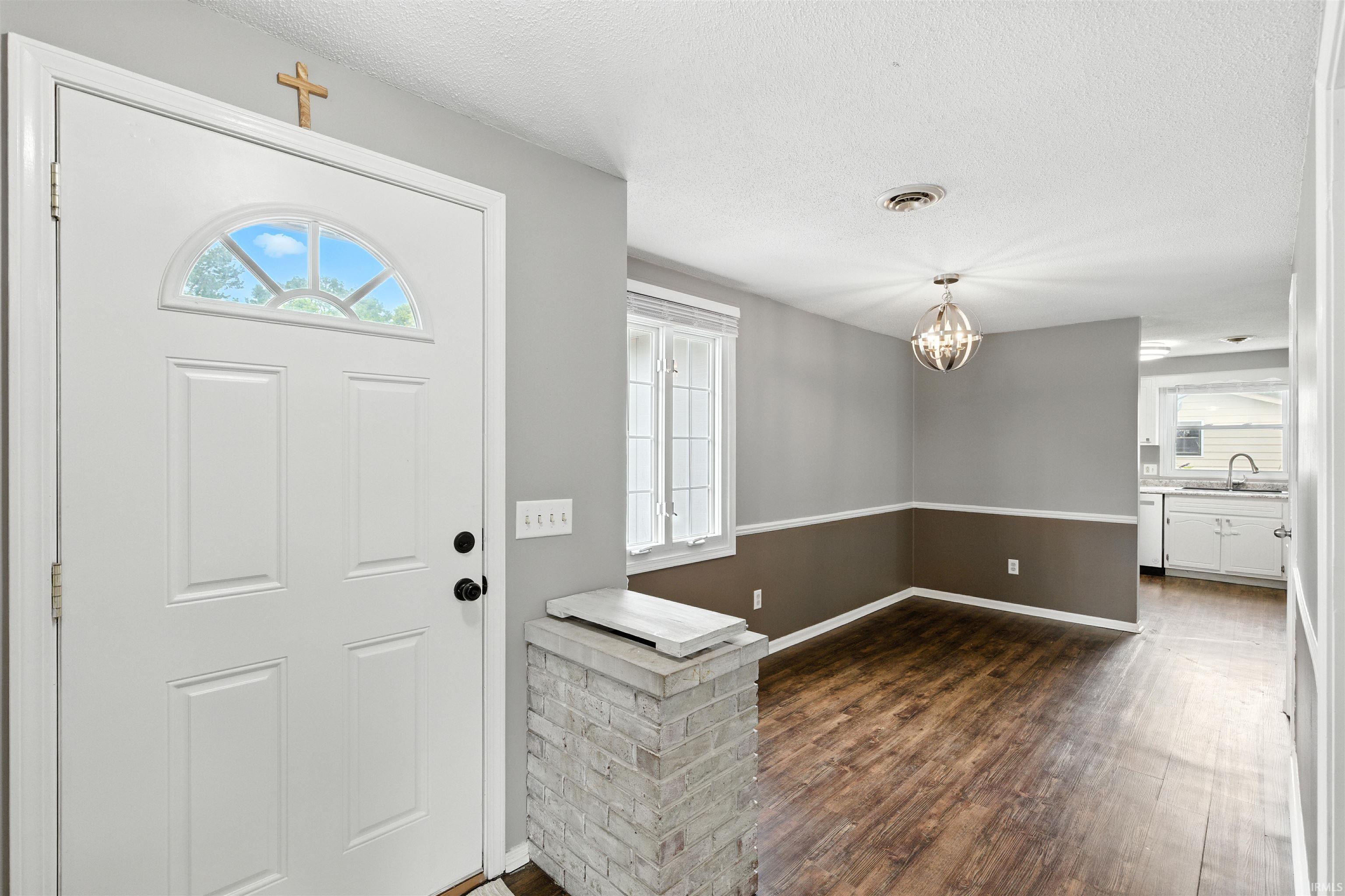 Homes for sale in Fort Wayne, IN | 3605 E Saddle Dr, Fort Wayne, IN 46804 | MLS# 202528522