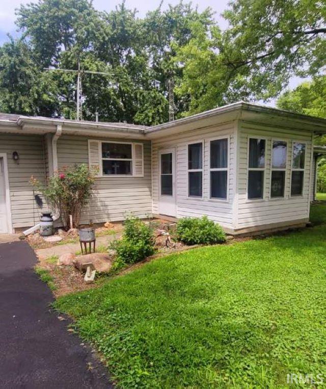 Homes for sale in Frankfort, IN | 360 S Broadway St, Frankfort, IN 46041 | MLS# 202528557