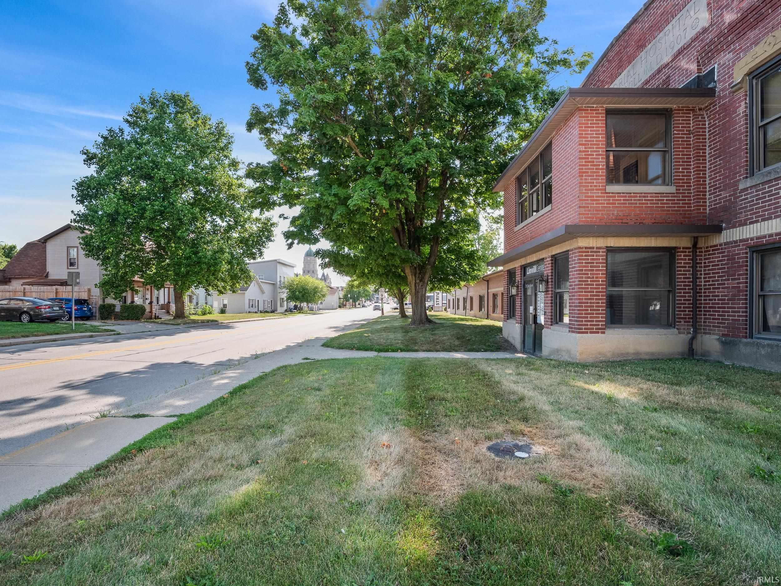 Photo 1 of 215 E Van Buren Street