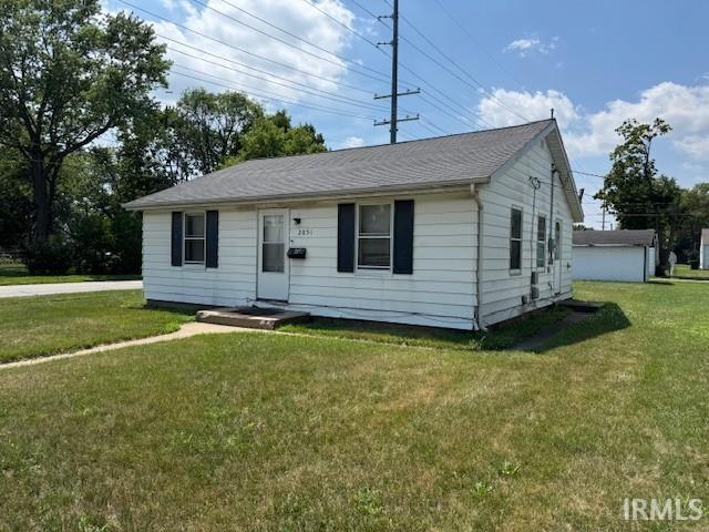 Photo 2 of 2051 Stevens Avenue