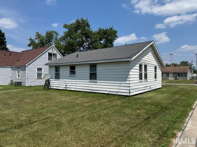 Photo 3 of 2051 Stevens Avenue