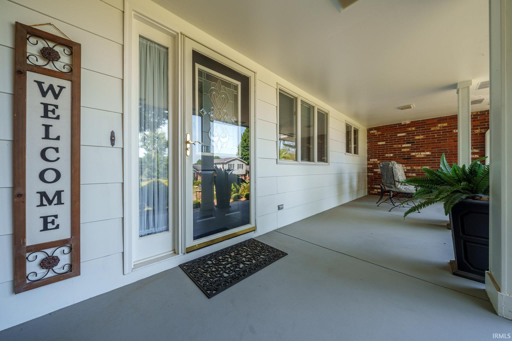 Homes for sale in Logansport, IN | 6 Golfview Dr, Logansport, IN 46947 | MLS# 202528738