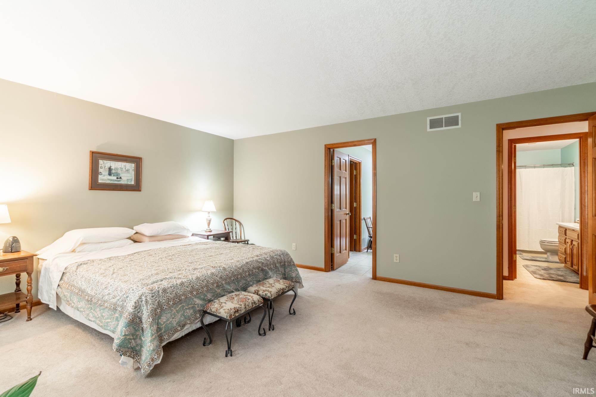 Photo 18 of 9729 White Hill Court