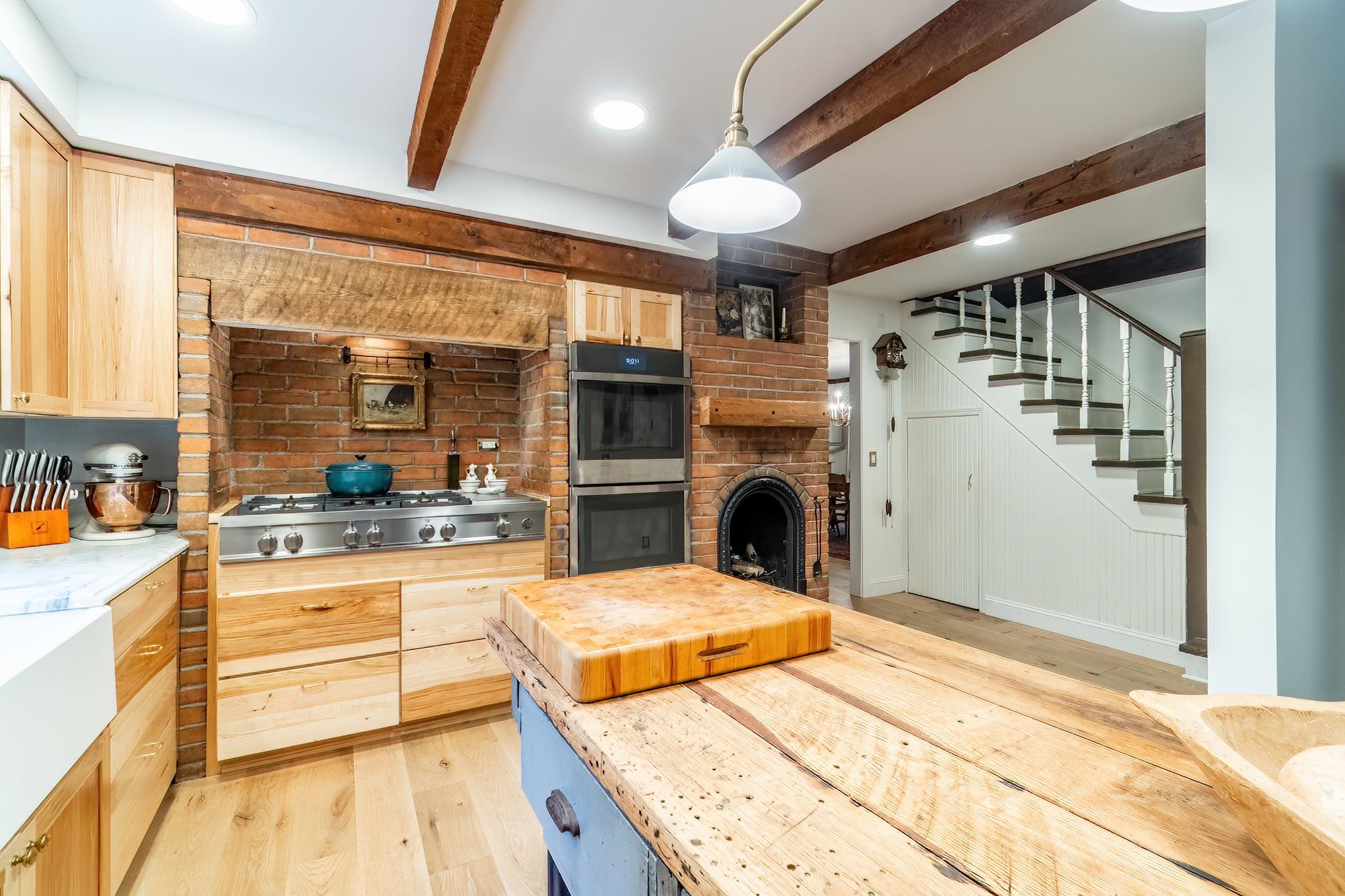 Photo 6 of 15520 Woodbrook Trail