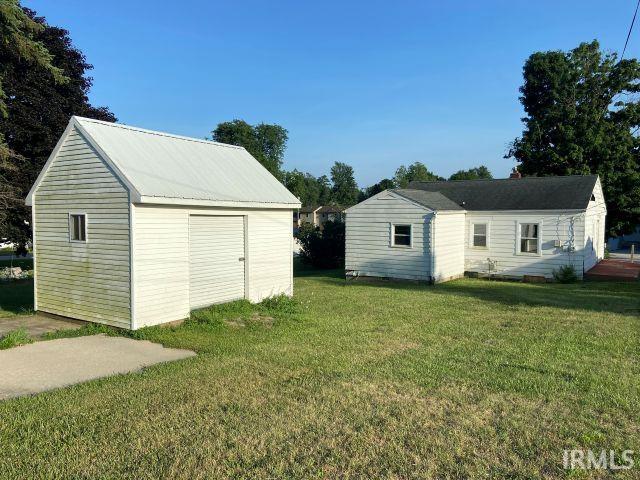 Photo 3 of 615 E South Street
