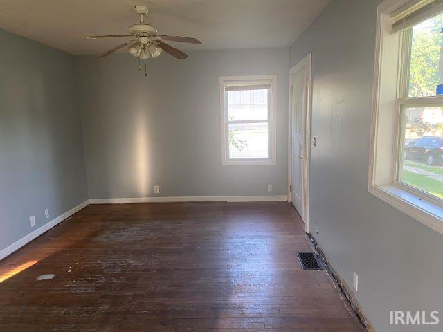 Photo 4 of 615 E South Street