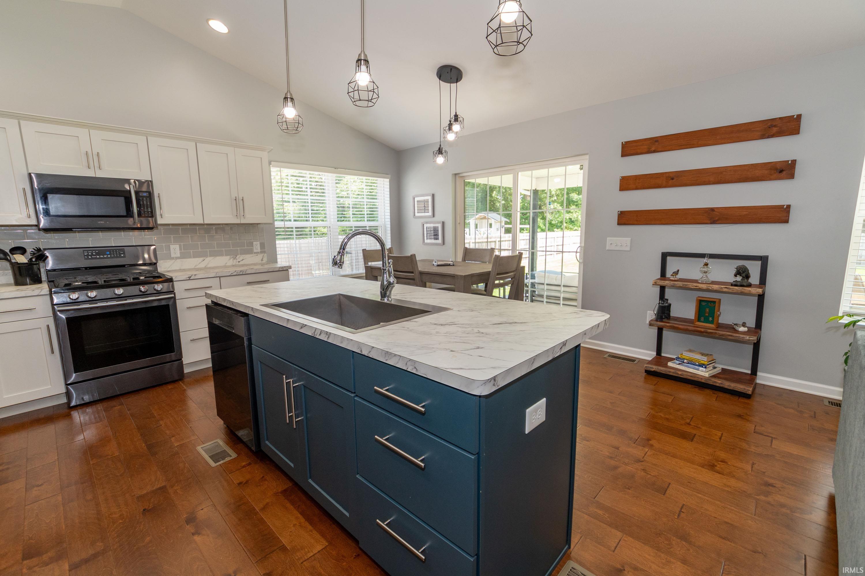 Photo 7 of 57716 Amber Valley Drive