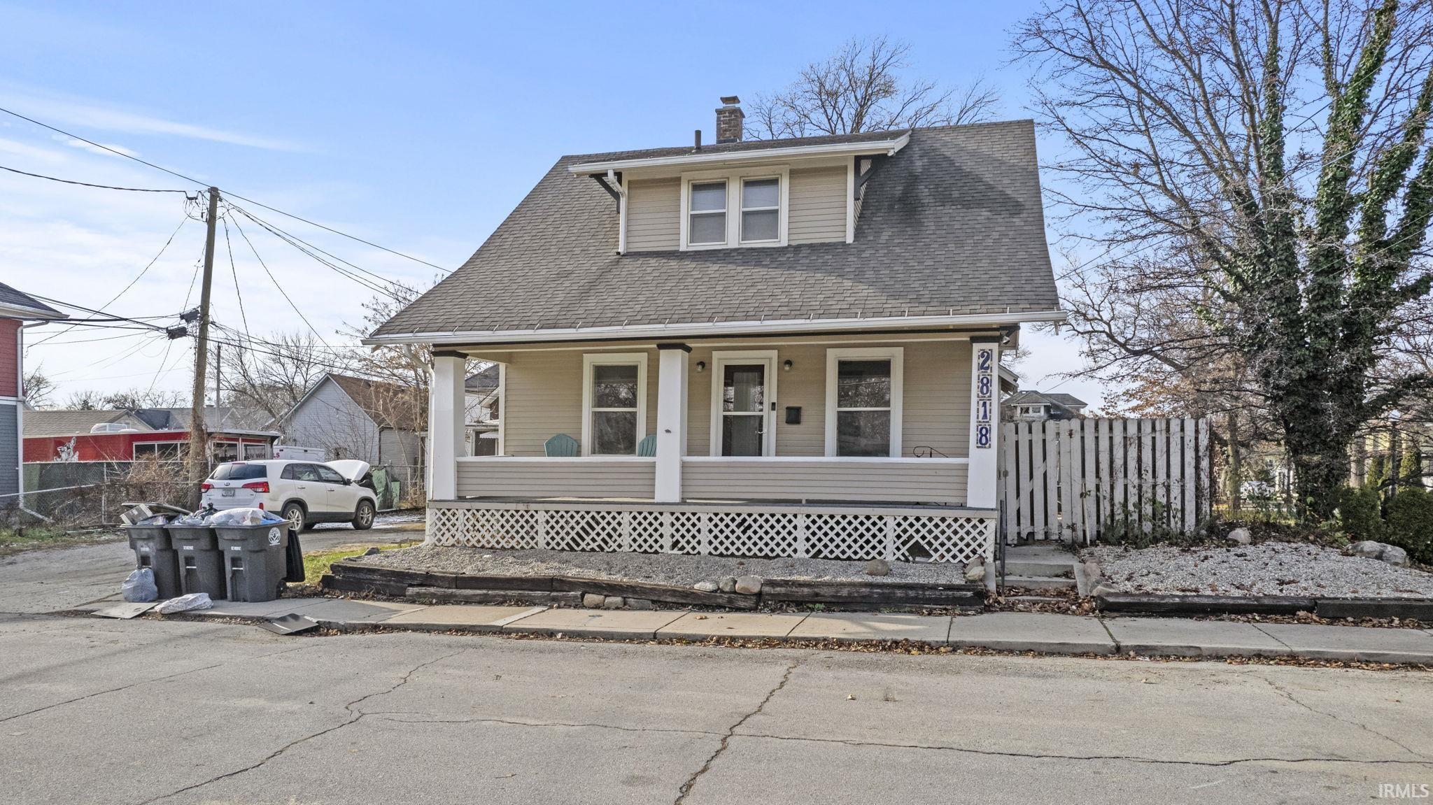 Photo 2 of 2818 Beaver Avenue