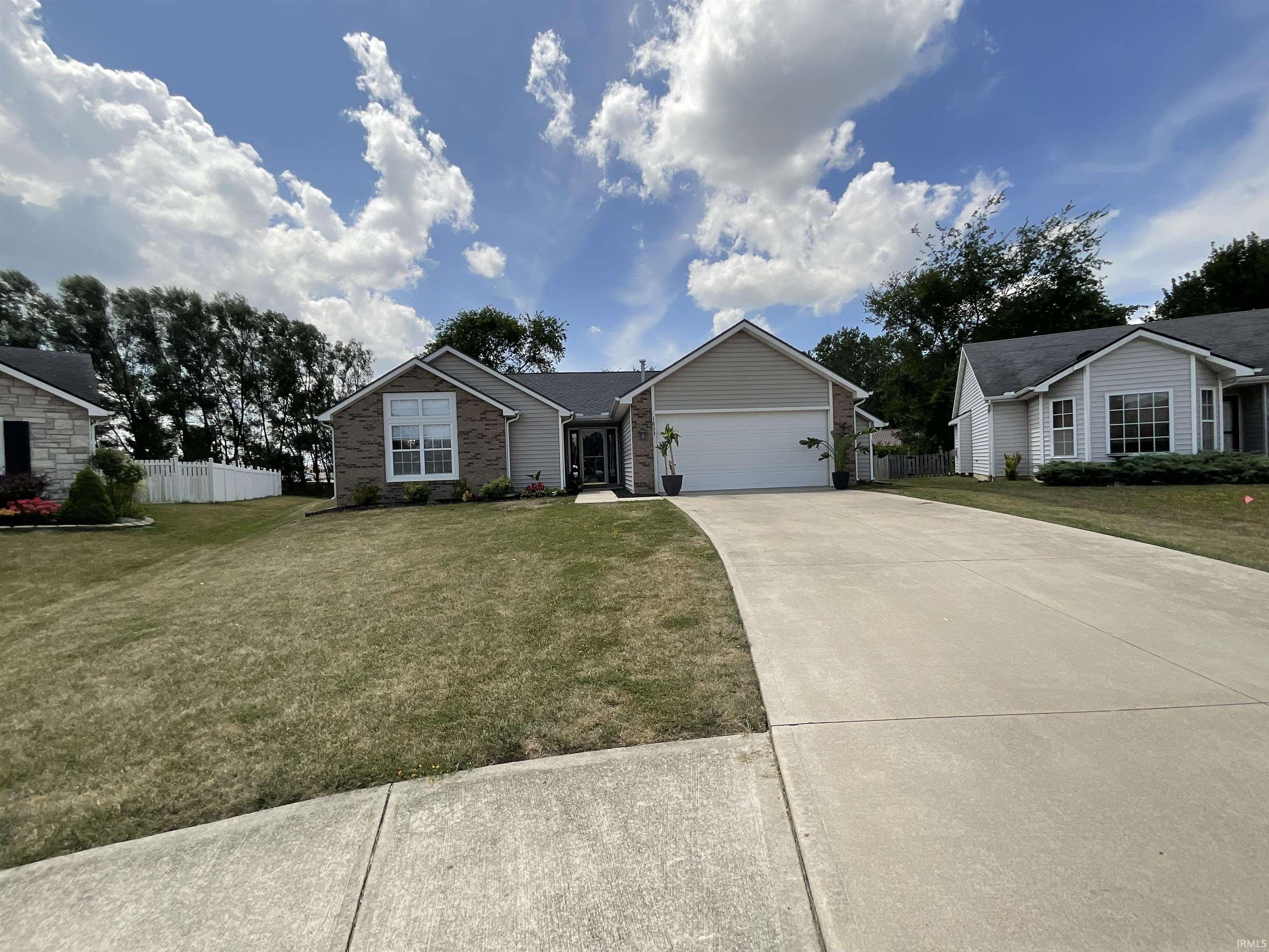 Homes for sale in Fort Wayne, IN | 1633 Midsummer Night Cvs, Fort Wayne, IN 46818 | MLS# 202529061