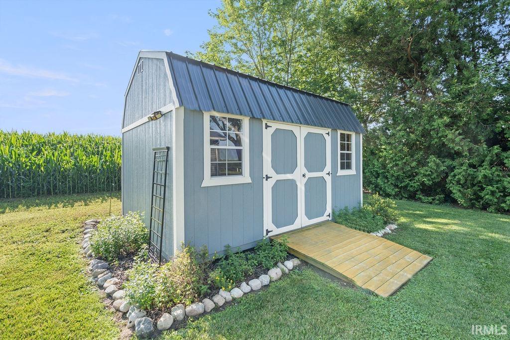 Photo 22 of 4643 N St Rd 13