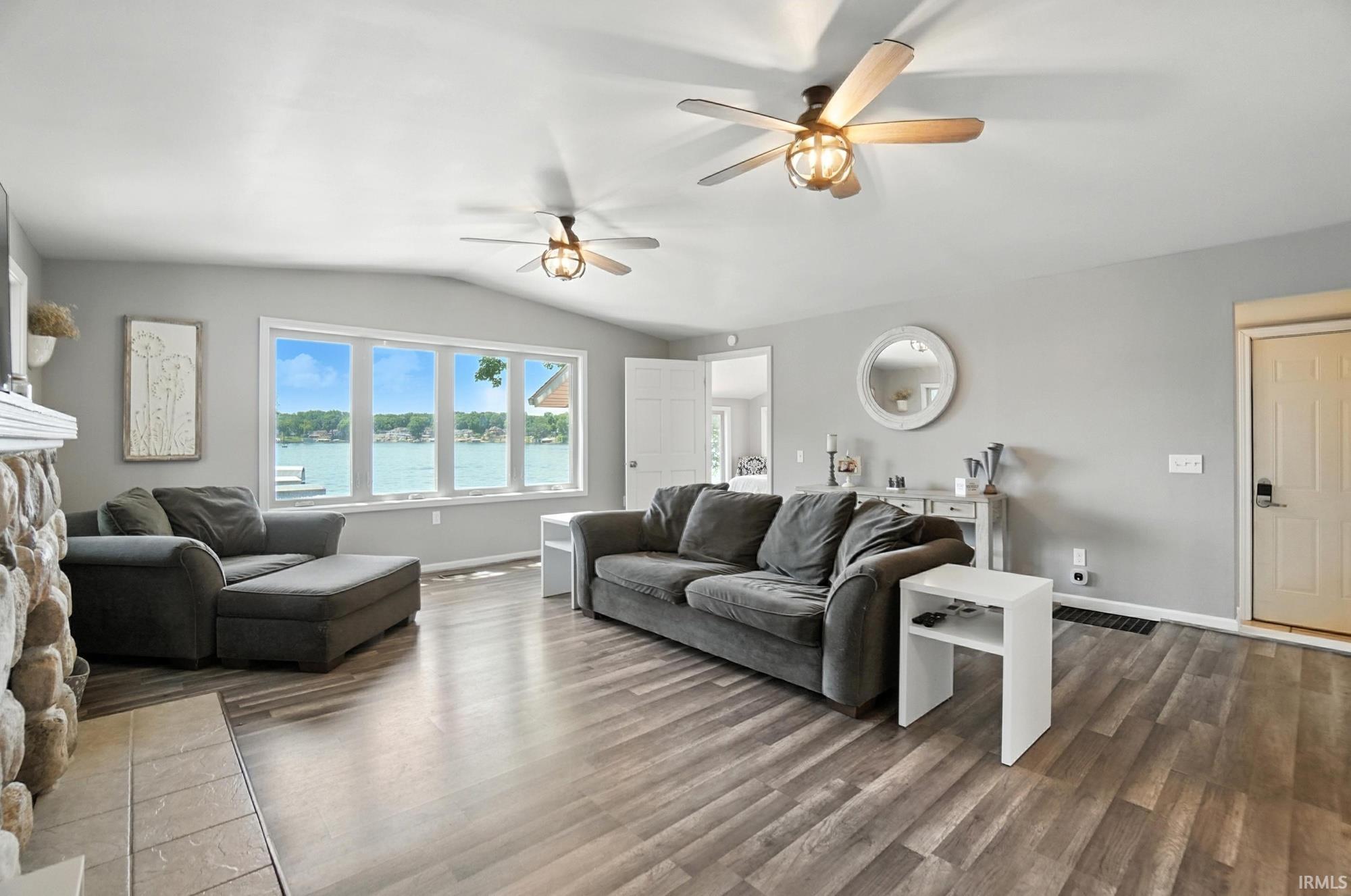 Photo 4 of 500 Spring Beach Road