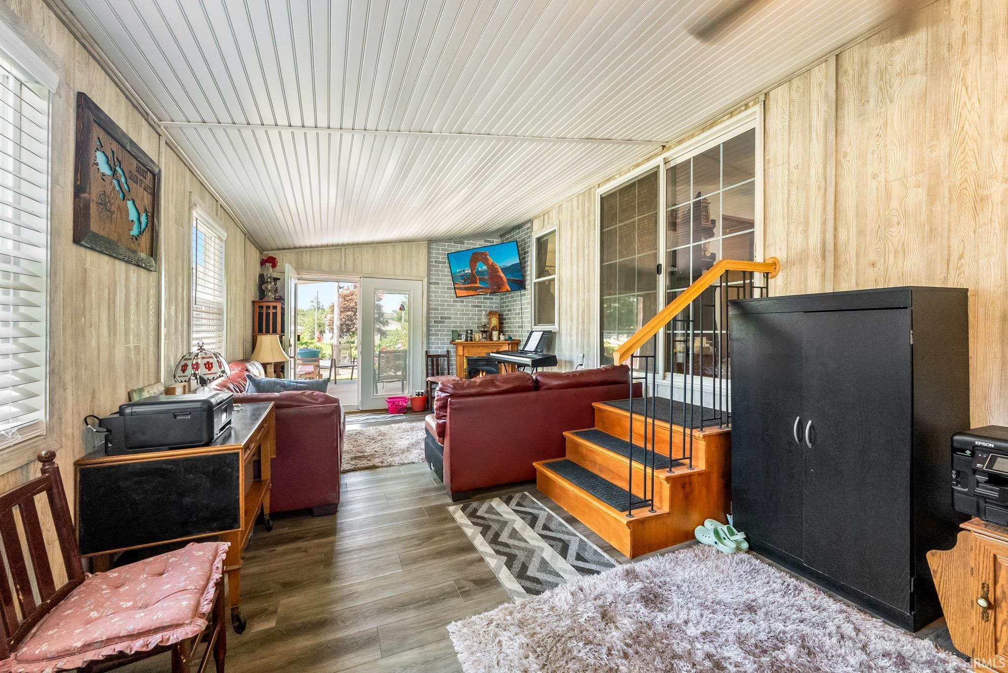 Photo 22 of 11 Ems B6a Lane