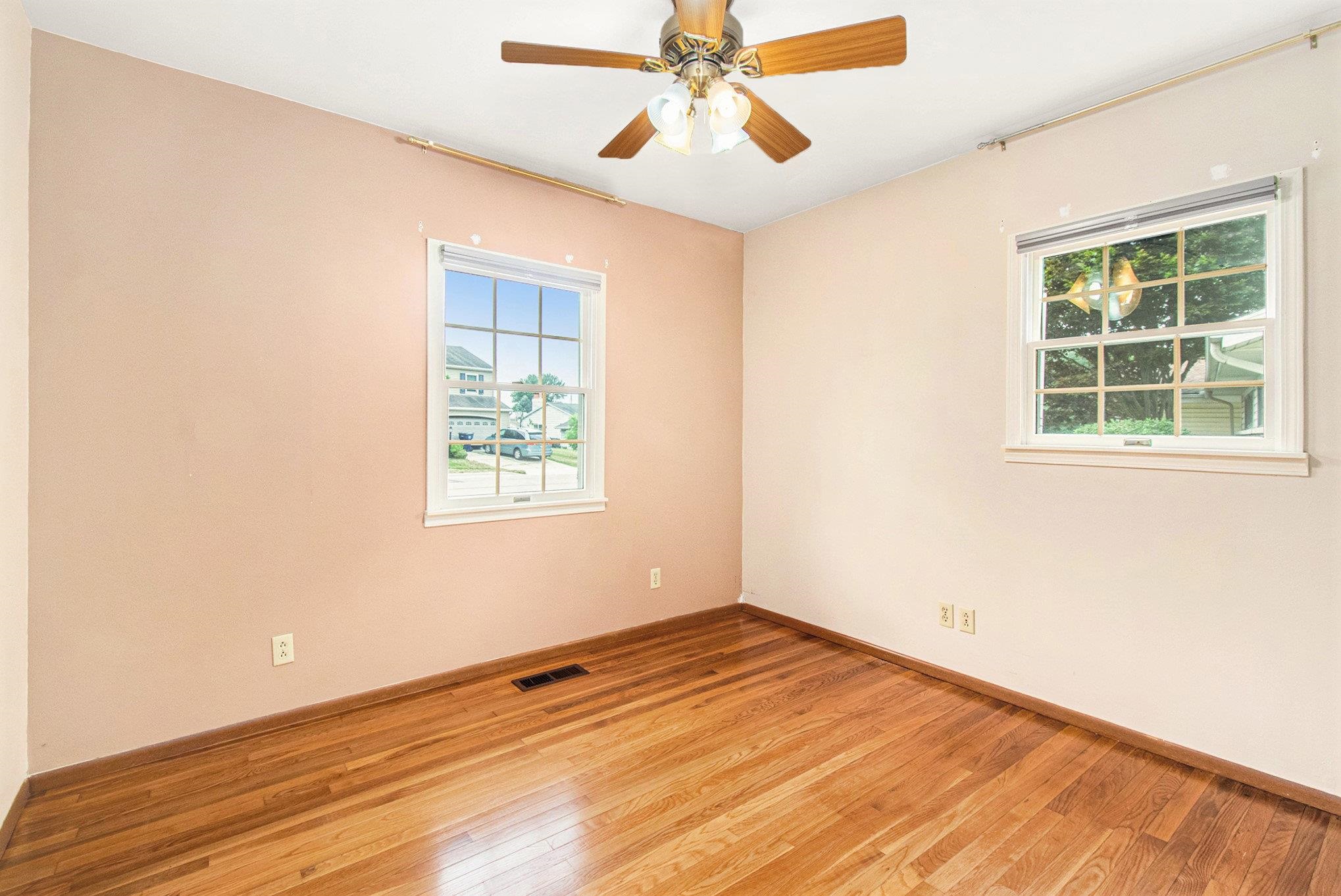 Photo 15 of 813 N Johnson Street