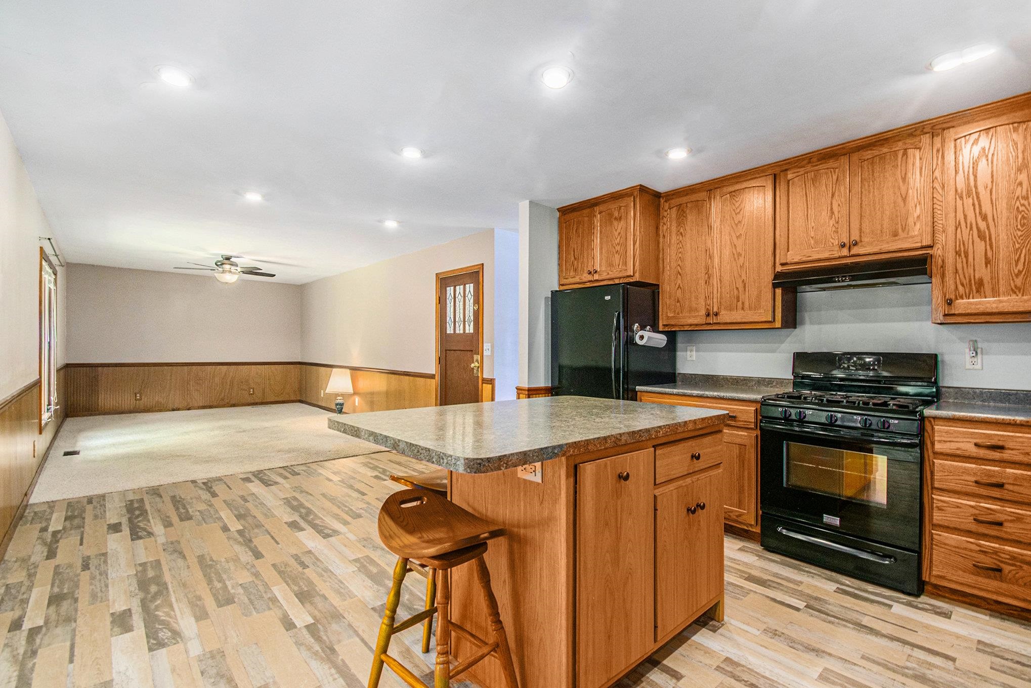 Photo 5 of 813 N Johnson Street