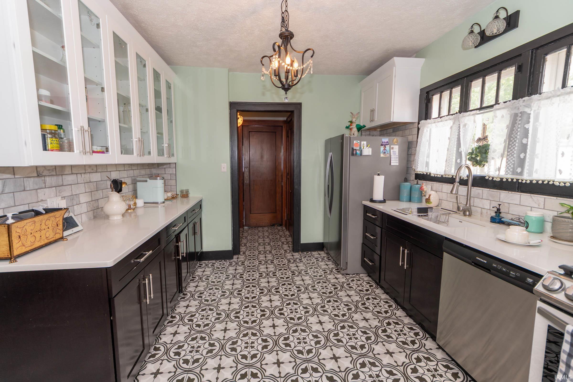 Photo 15 of 315 W Lexington Avenue