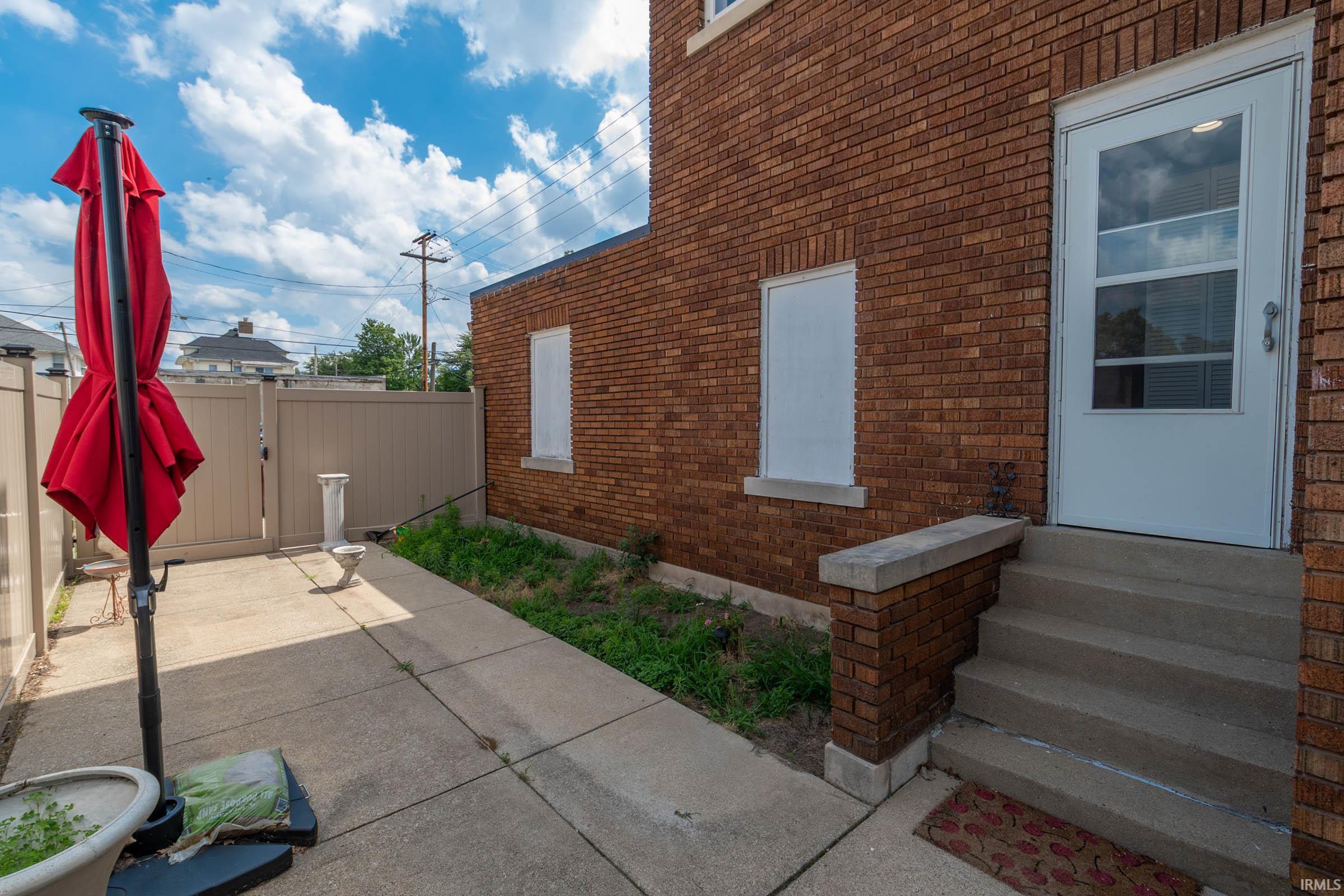 Photo 25 of 315 W Lexington Avenue