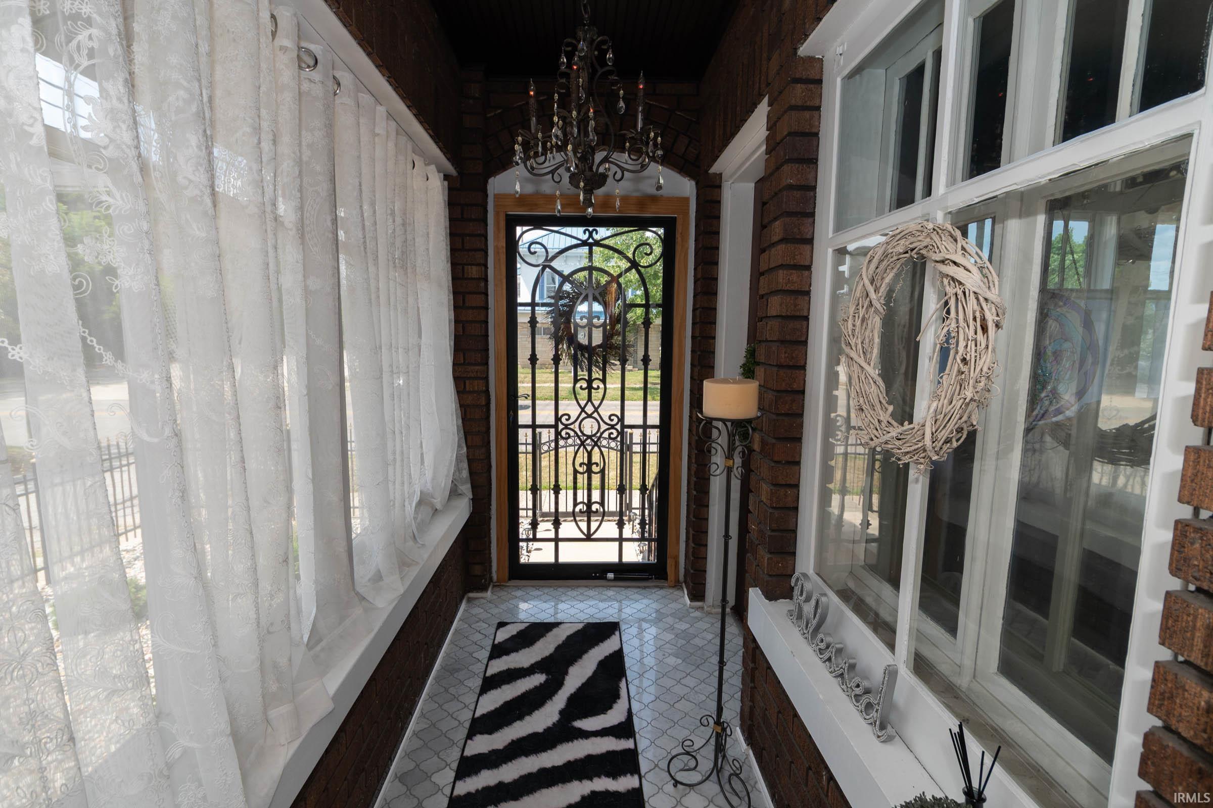 Photo 3 of 315 W Lexington Avenue