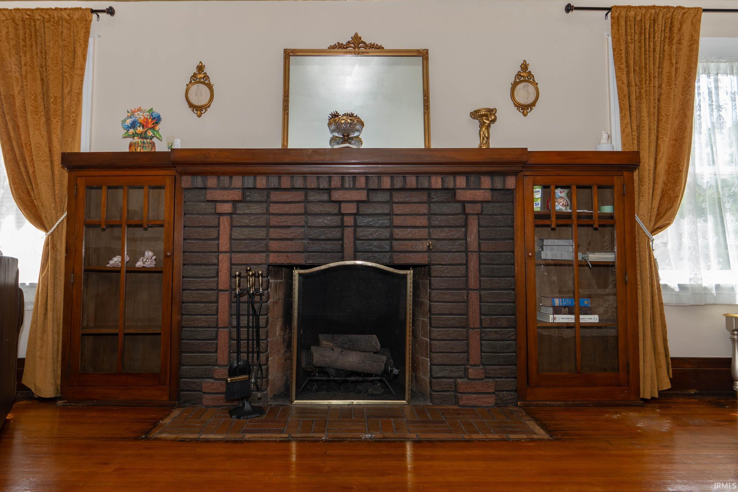 Photo 6 of 315 W Lexington Avenue