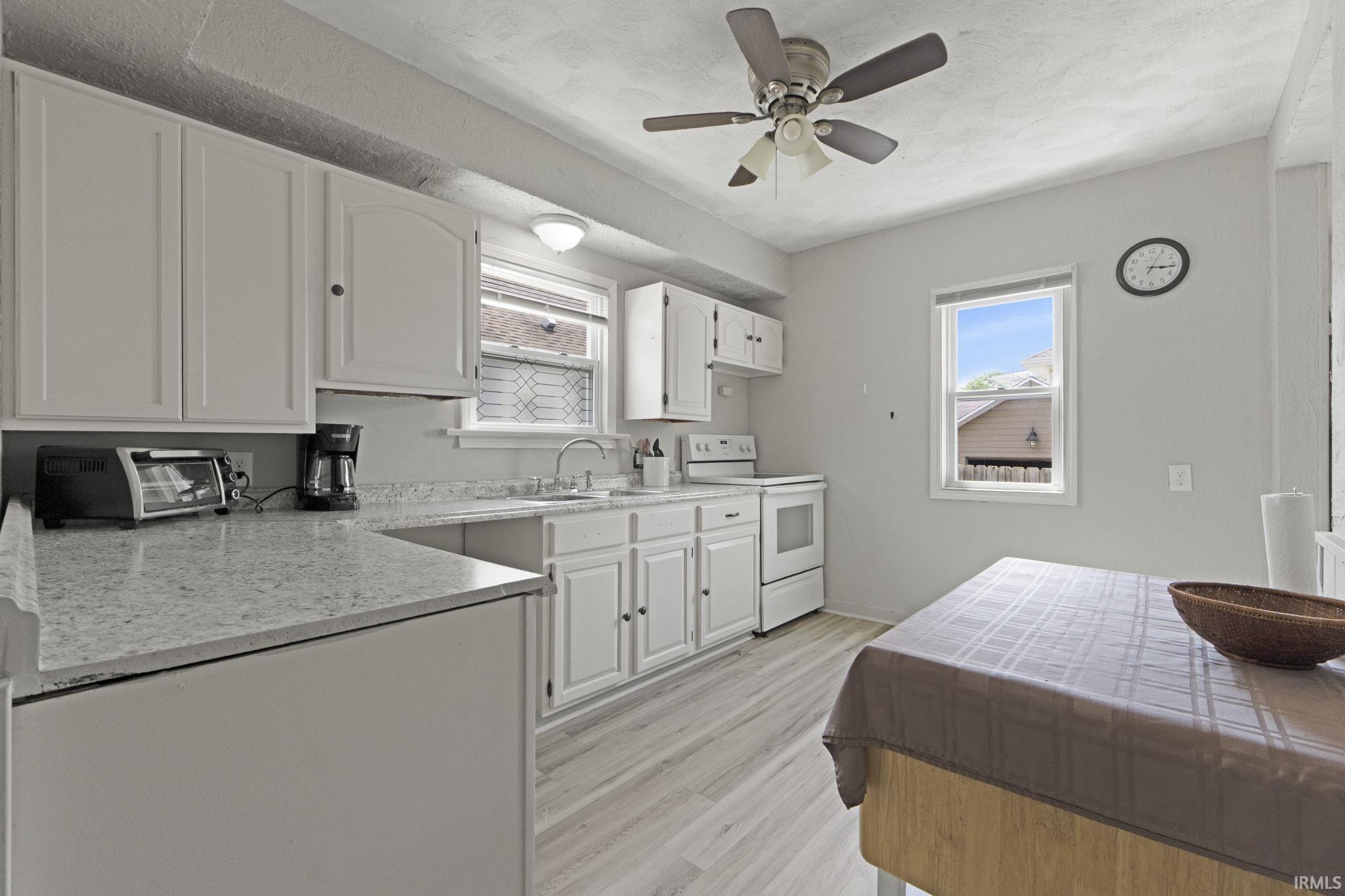 Photo 13 of 4522 S Calhoun Street