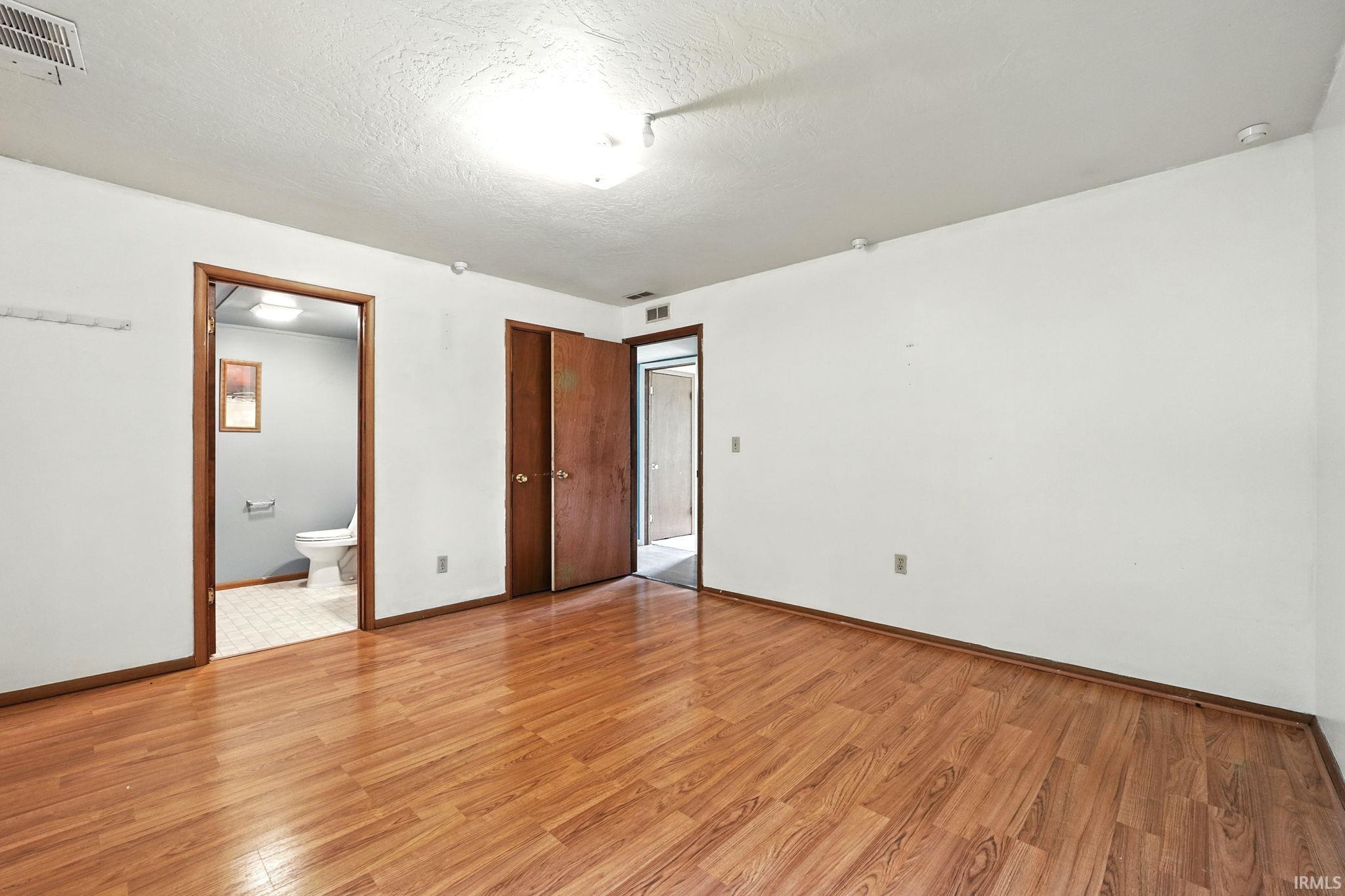 Photo 14 of 405 Inwood Drive
