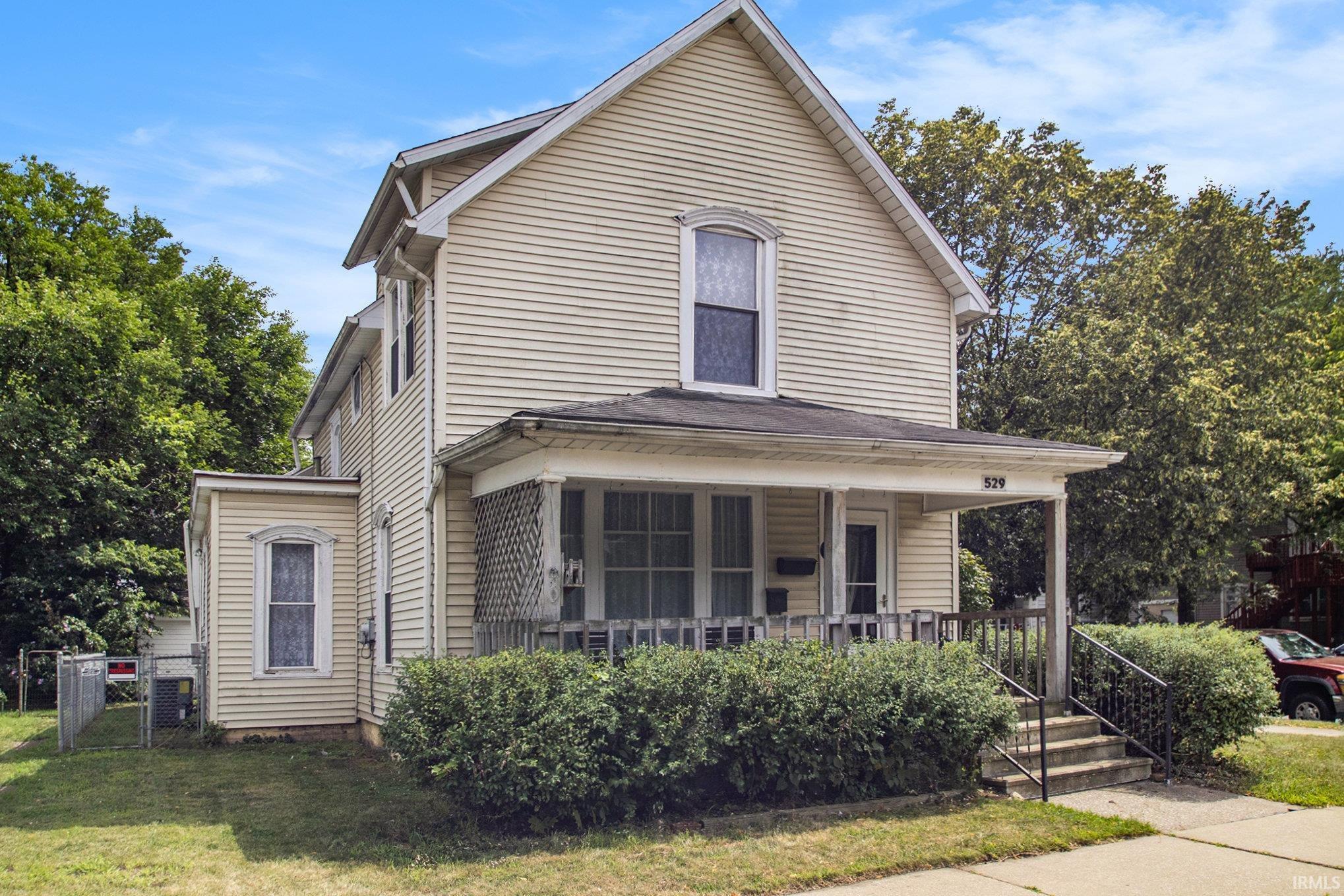 Photo 1 of 529 W Franklin Street