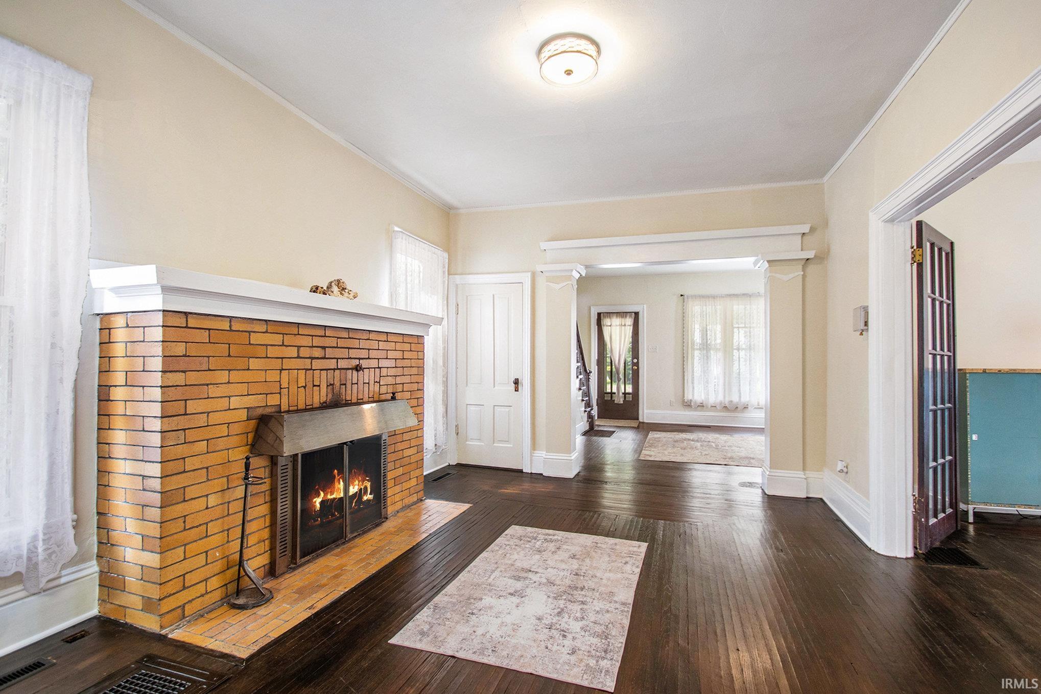 Photo 6 of 529 W Franklin Street