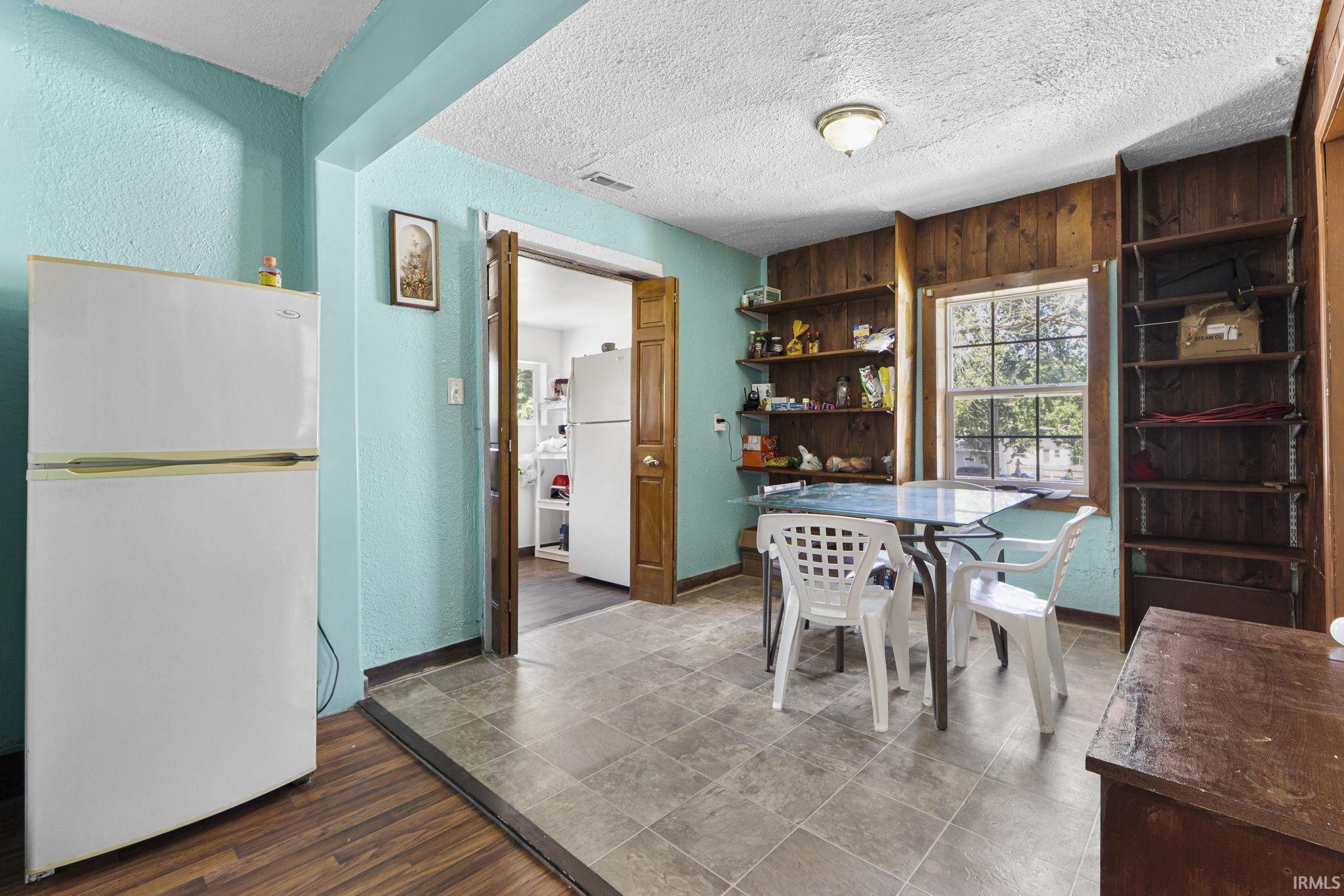 Photo 18 of 2832 Abbott Street